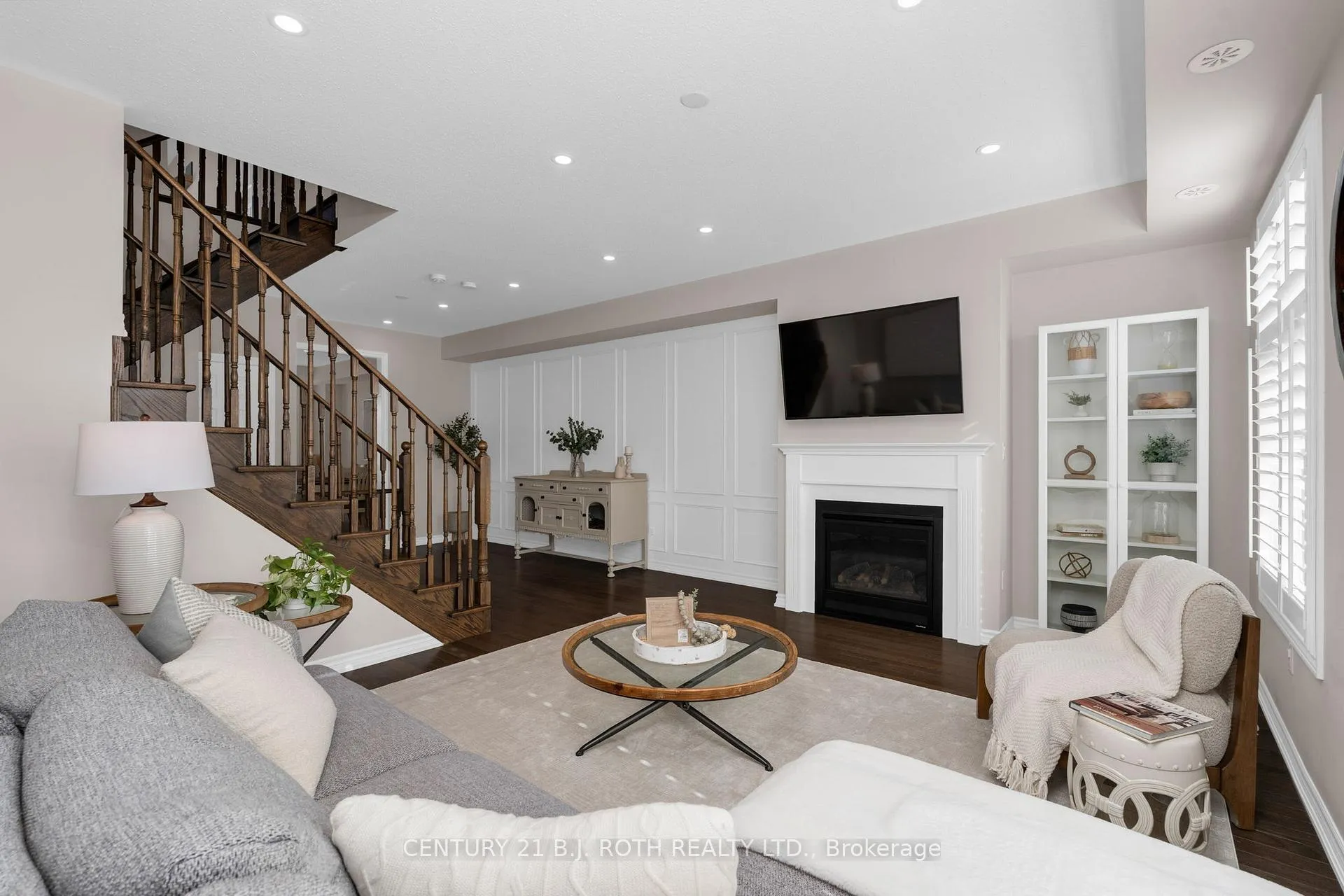 Photo 9 of 33 Westbury Way, Whitby, Brooklin — HOMEH