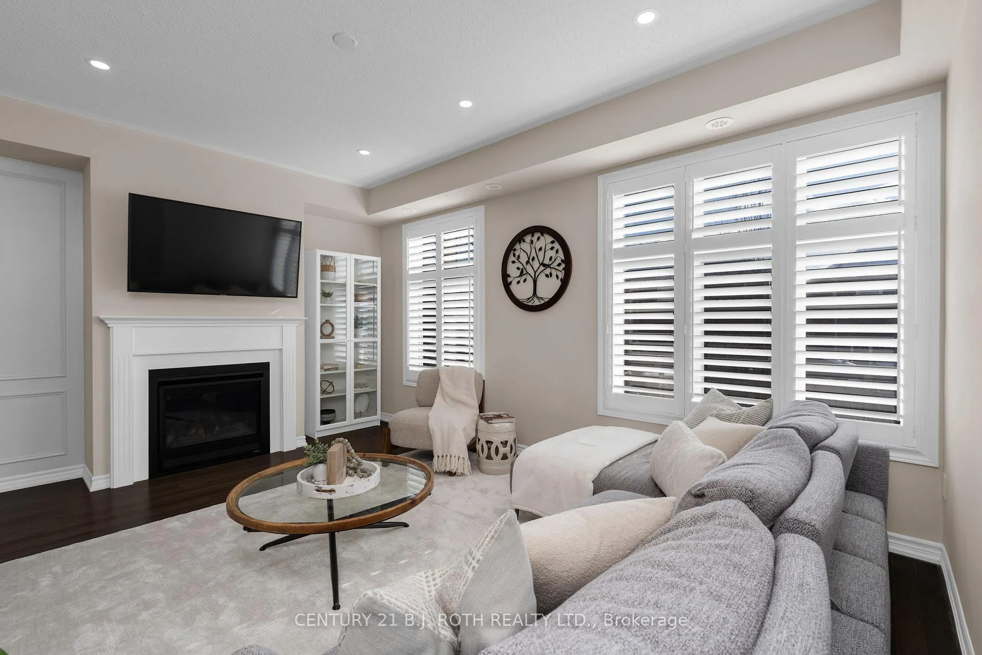 Photo 10 of 33 Westbury Way, Whitby, Brooklin — HOMEH