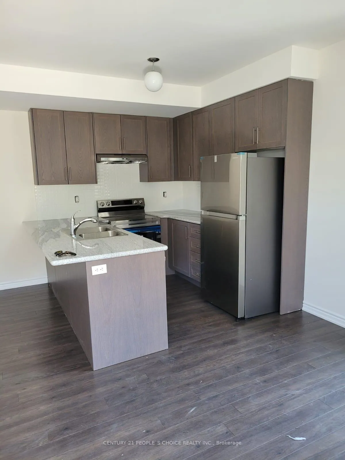 Front of Unit 404, 70 Halliford Place
