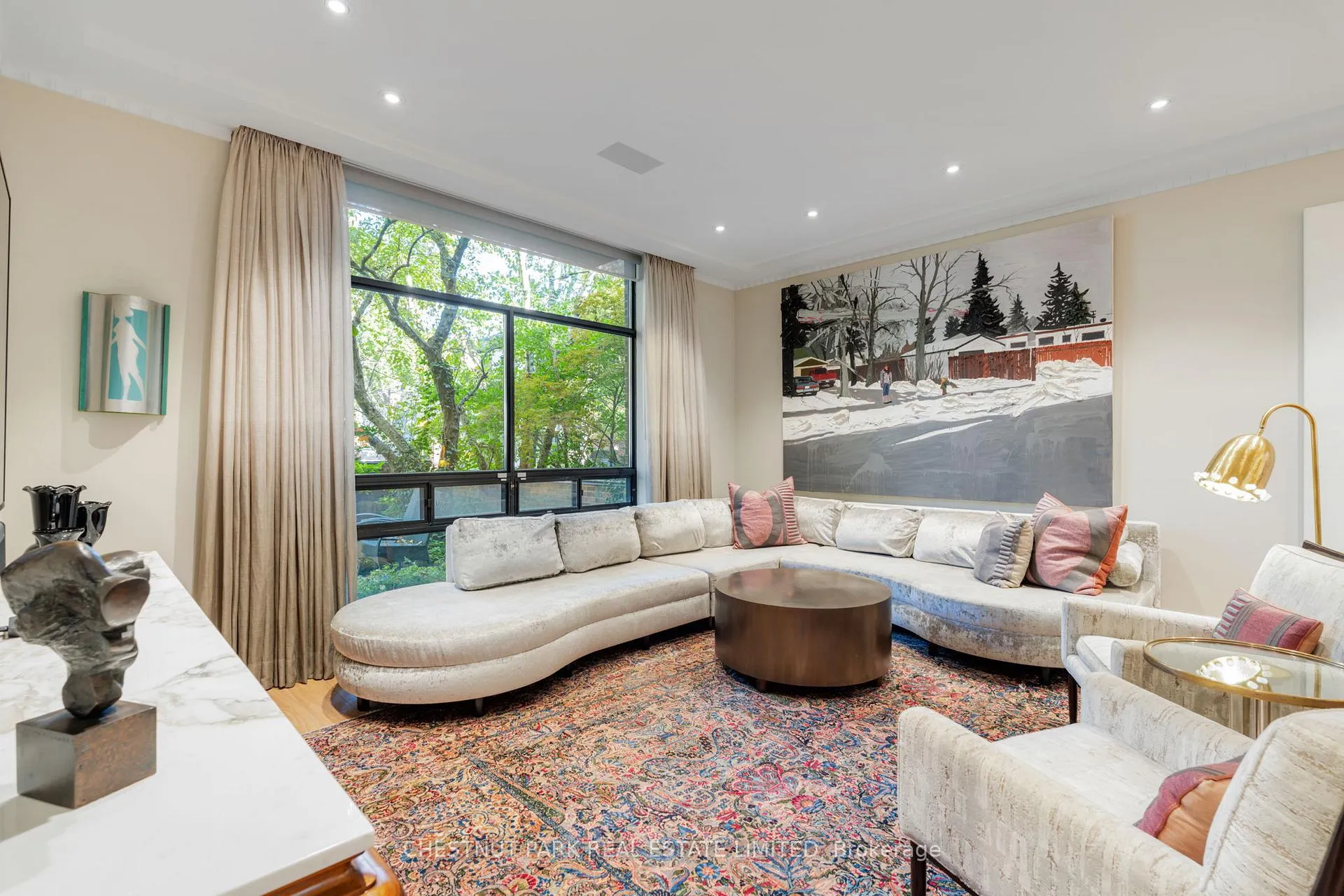 Photo 4 of 84 Oriole Road, Toronto, Yonge-St. Clair — HOMEH