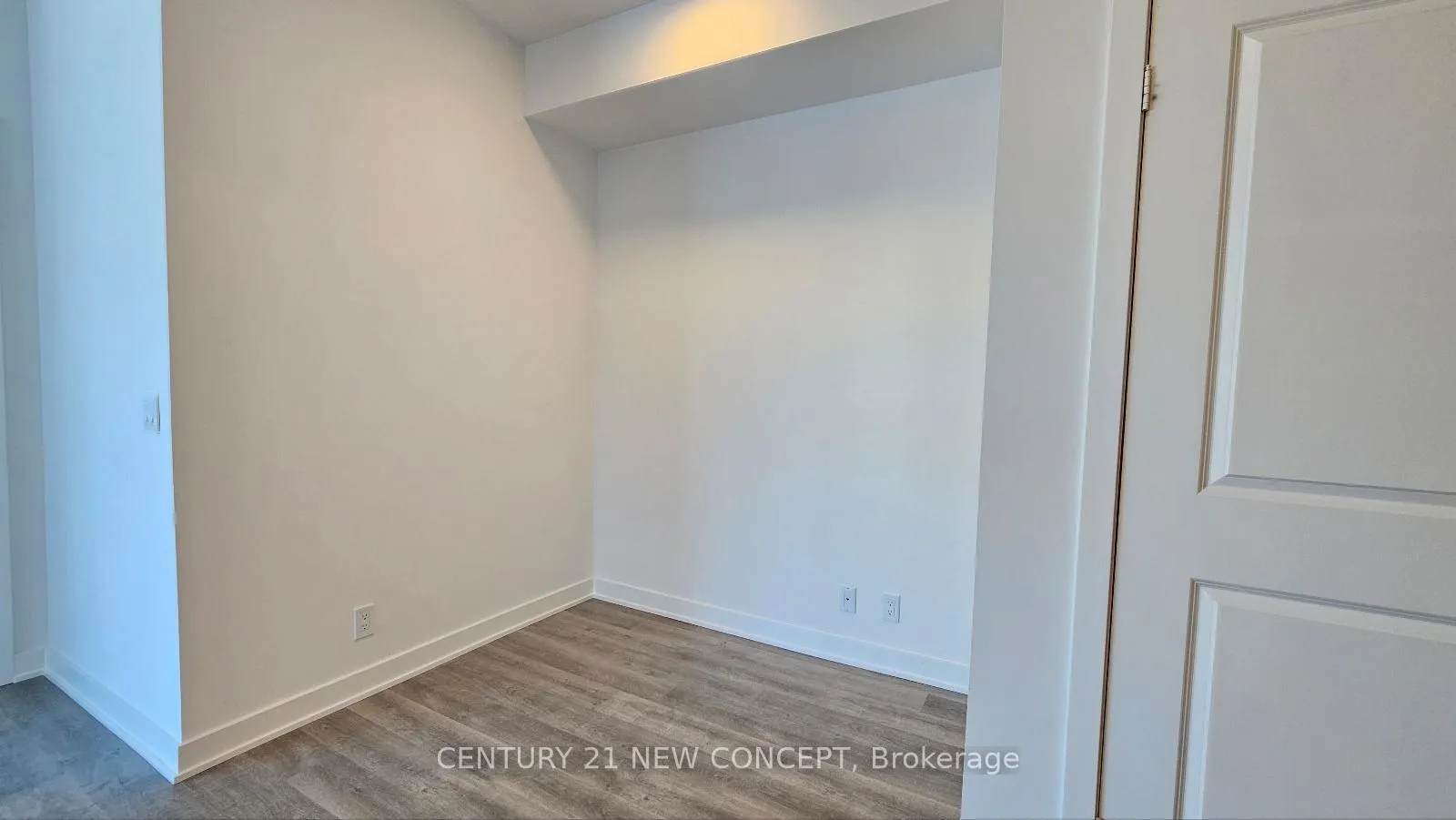 Photo 11 of Unit 618, 30 Upper Mall Way, Vaughan, Brownridge — HOMEH