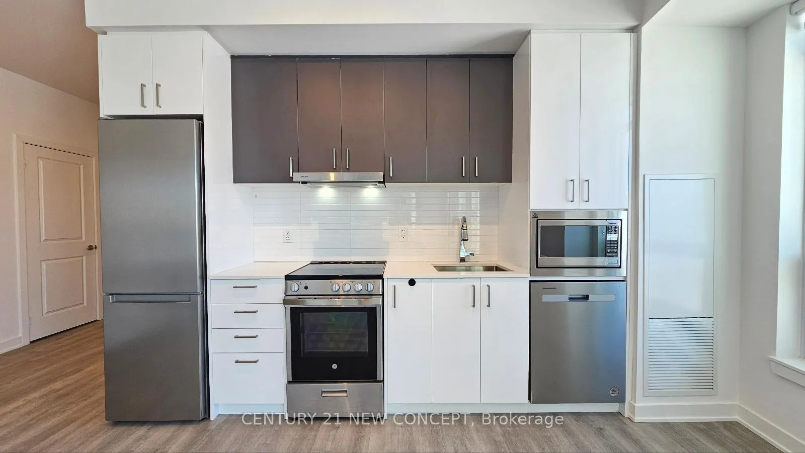 Photo 16 of Unit 618, 30 Upper Mall Way, Vaughan, Brownridge — HOMEH