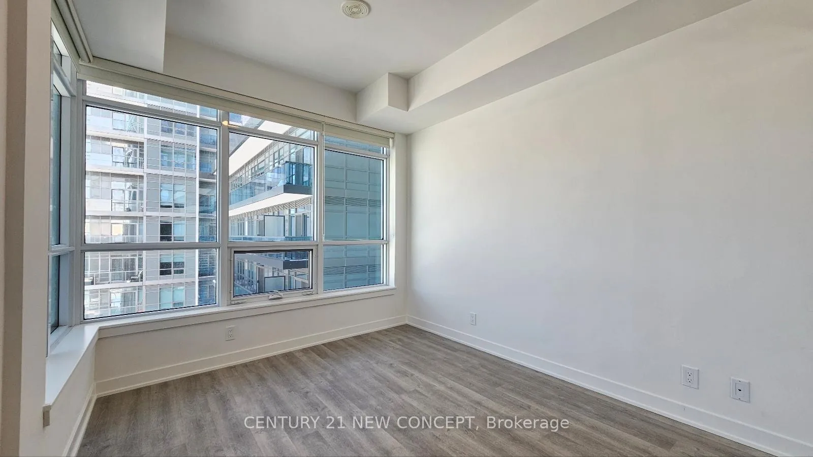 Photo 18 of Unit 618, 30 Upper Mall Way, Vaughan, Brownridge — HOMEH