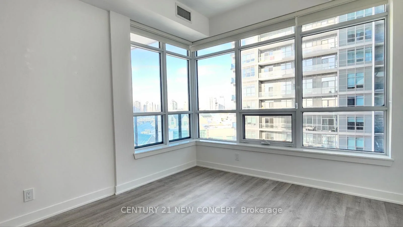 Photo 21 of Unit 618, 30 Upper Mall Way, Vaughan, Brownridge — HOMEH