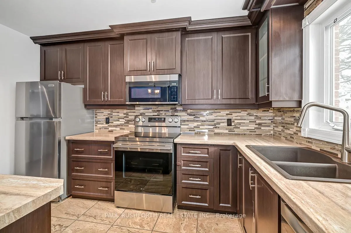 Photo 14 of 186 Presland Road, Ottawa, Overbrook/Castle Heights — HOMEH