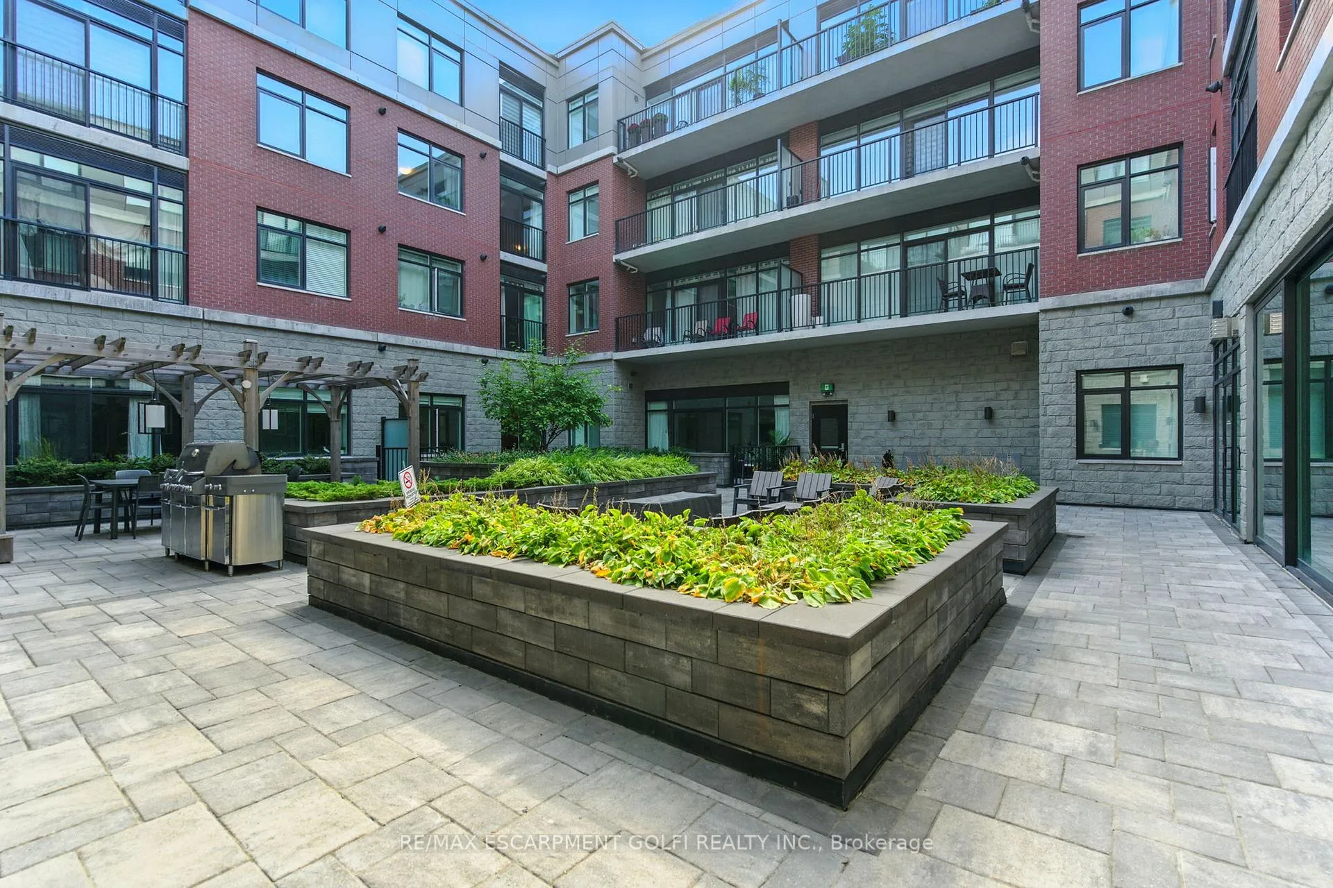 Photo 16 of Unit 304, 1 Redfern Avenue, Hamilton, Mountview — HOMEH