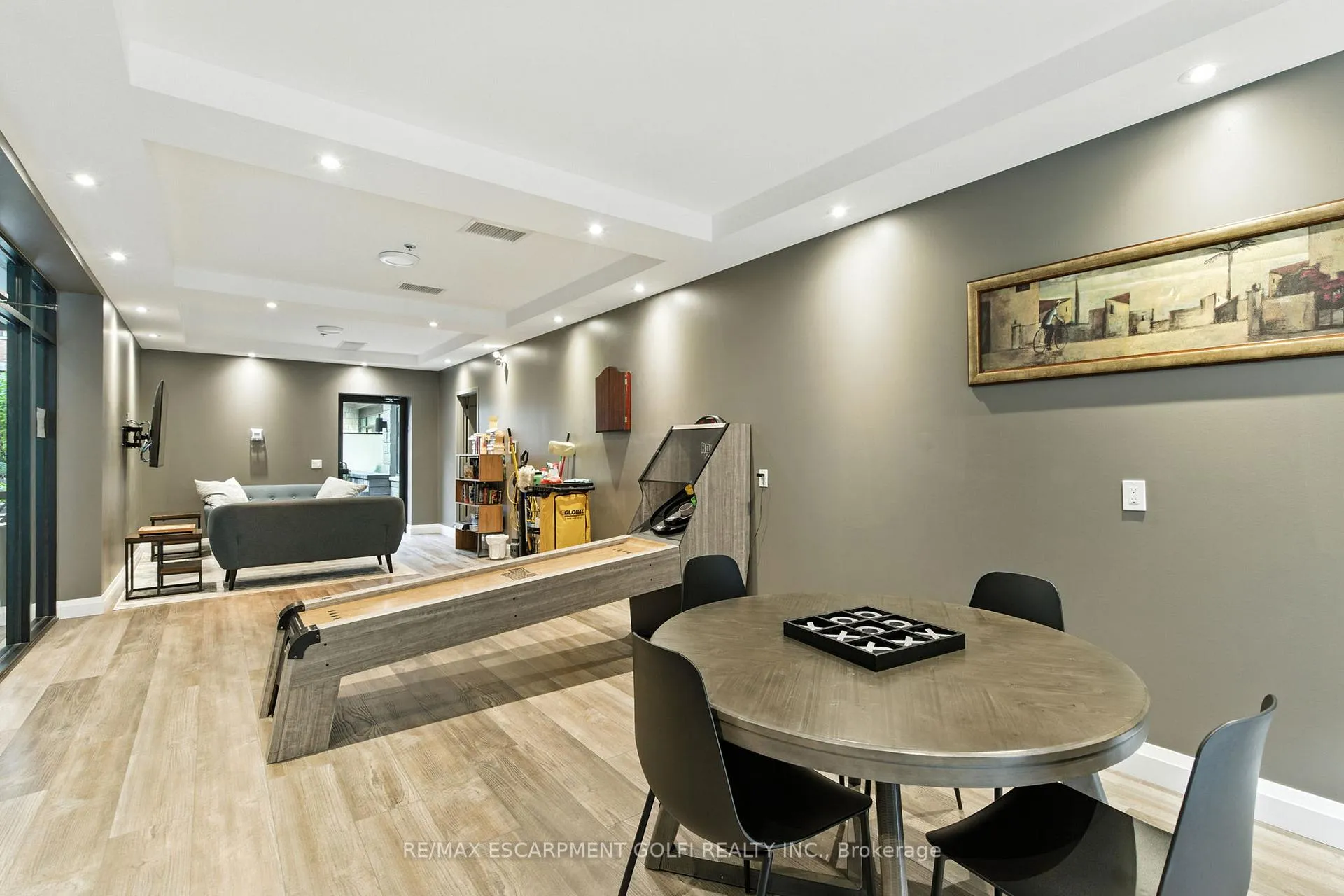 Photo 19 of Unit 304, 1 Redfern Avenue, Hamilton, Mountview — HOMEH