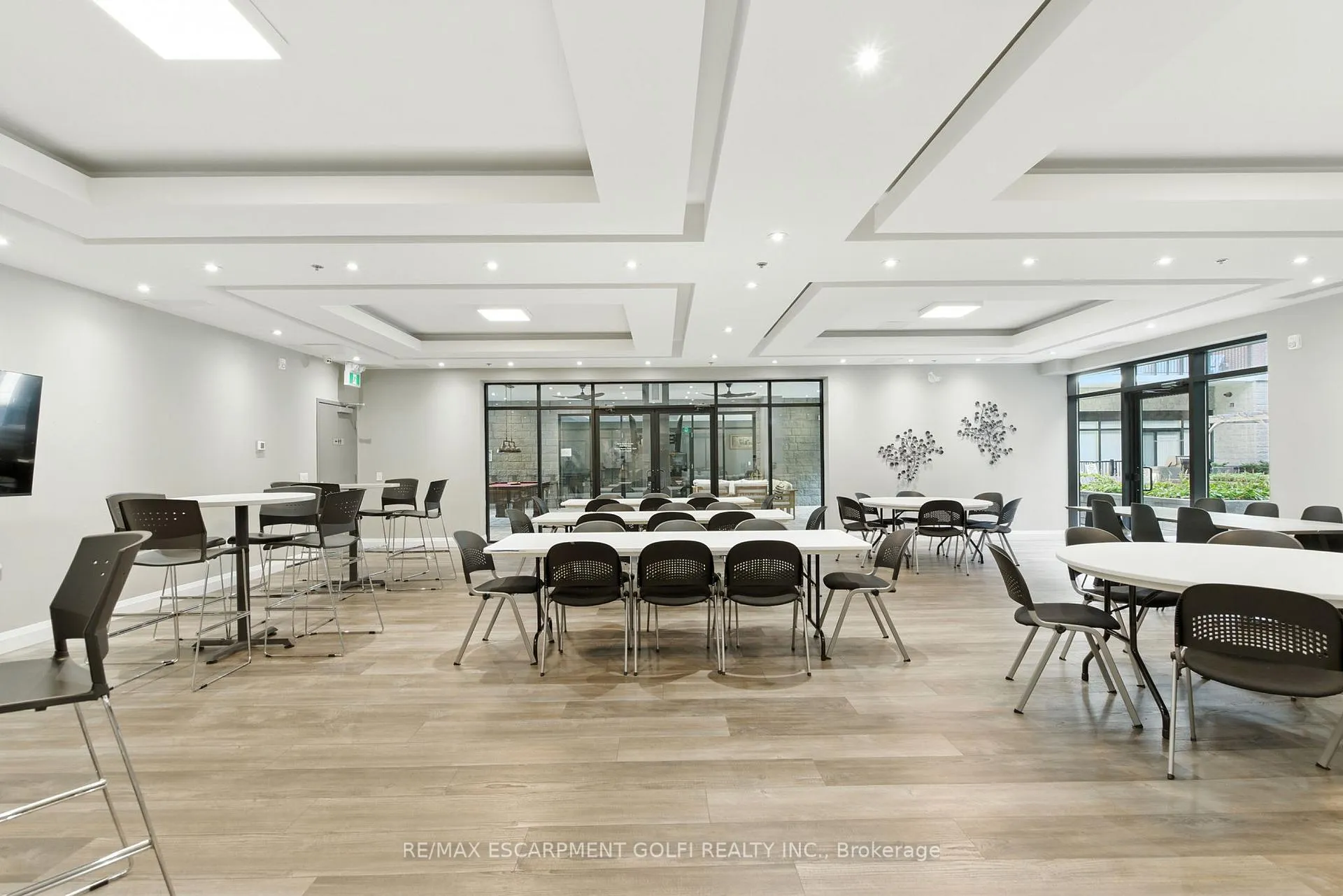 Photo 23 of Unit 304, 1 Redfern Avenue, Hamilton, Mountview — HOMEH
