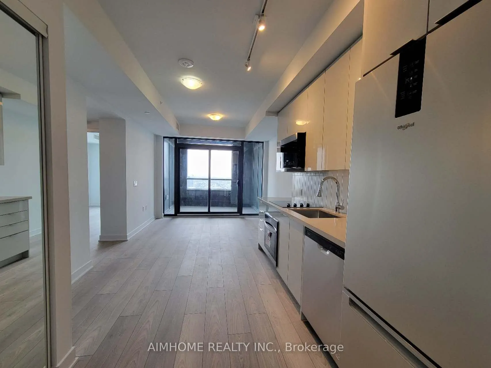 Photo 3 of Unit 4006, 2920 Highway 7, Vaughan, Concord — HOMEH