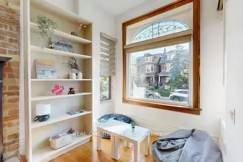 Photo 2 of Unit Main, 752 markham Street, Toronto, The Annex — HOMEH