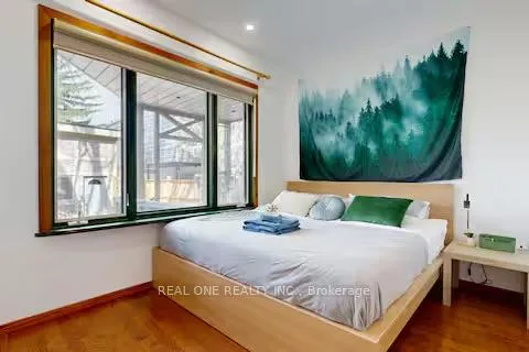 Photo 3 of Unit Main, 752 markham Street, Toronto, The Annex — HOMEH