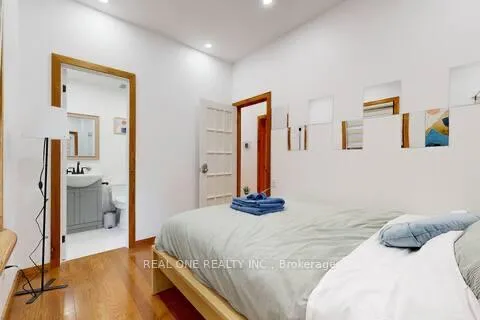 Photo 5 of Unit Main, 752 markham Street, Toronto, The Annex — HOMEH