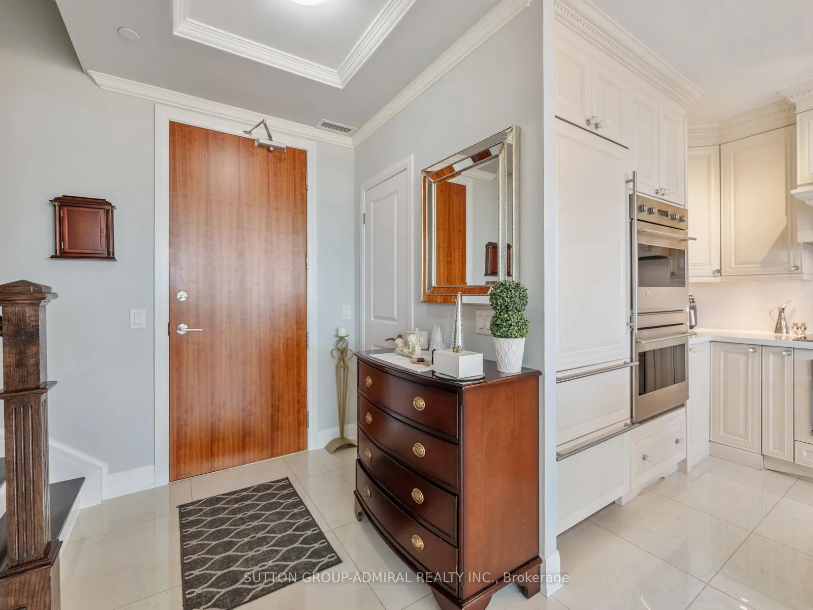 Photo 4 of Unit 705, 4700 Highway 7, Vaughan, East Woodbridge — HOMEH