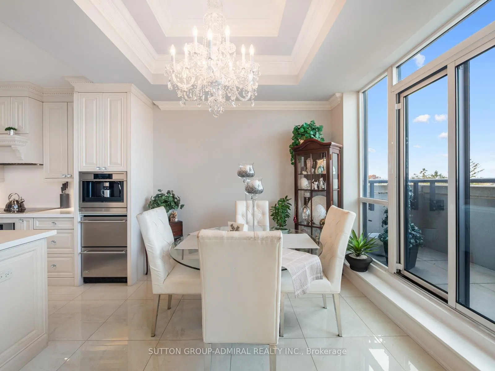 Photo 10 of Unit 705, 4700 Highway 7, Vaughan, East Woodbridge — HOMEH