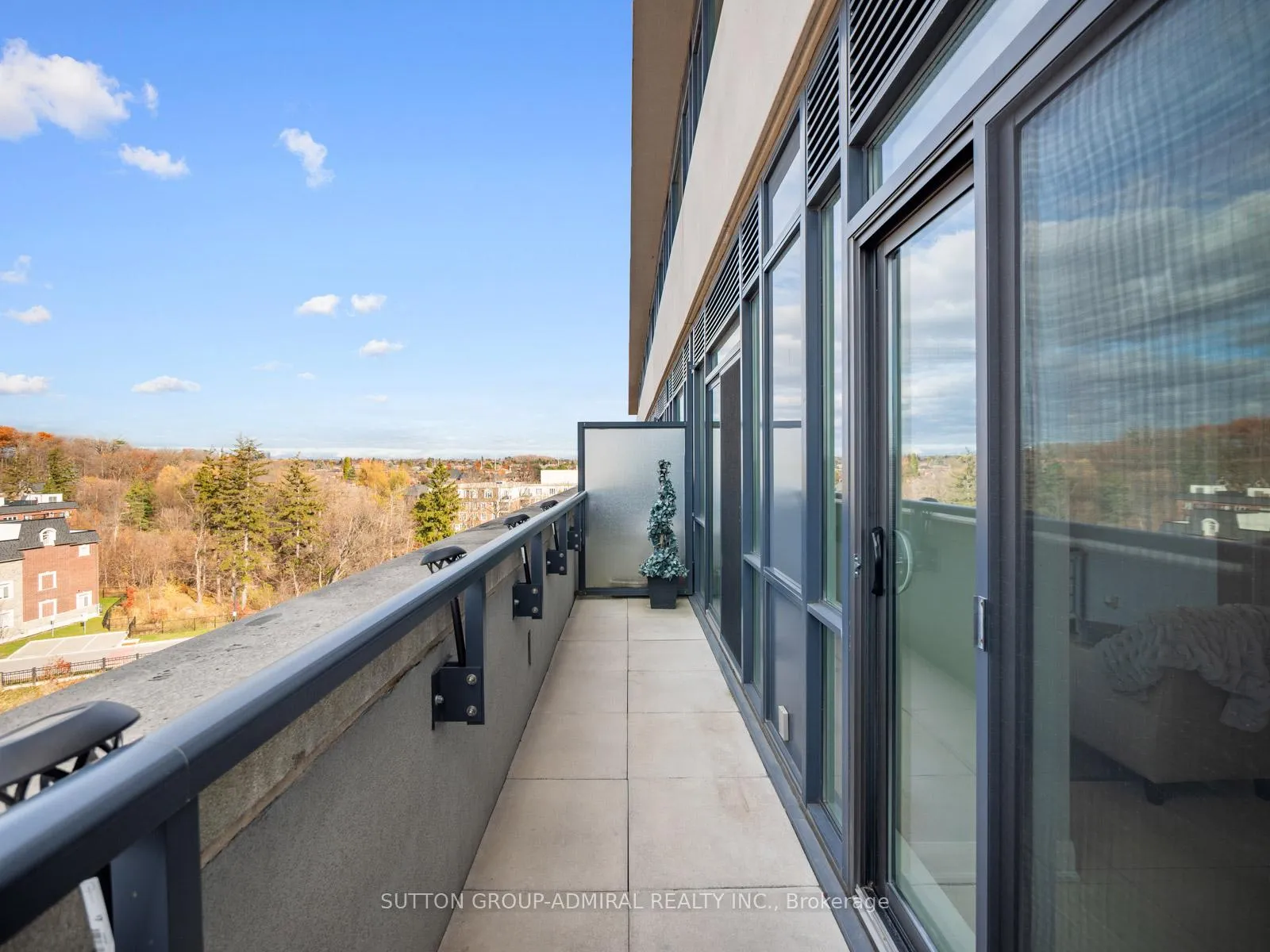 Photo 15 of Unit 705, 4700 Highway 7, Vaughan, East Woodbridge — HOMEH