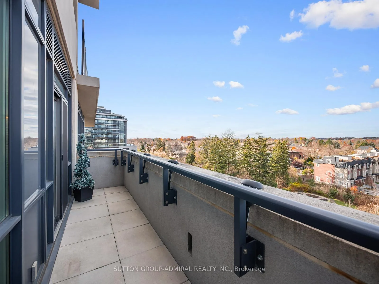 Photo 16 of Unit 705, 4700 Highway 7, Vaughan, East Woodbridge — HOMEH