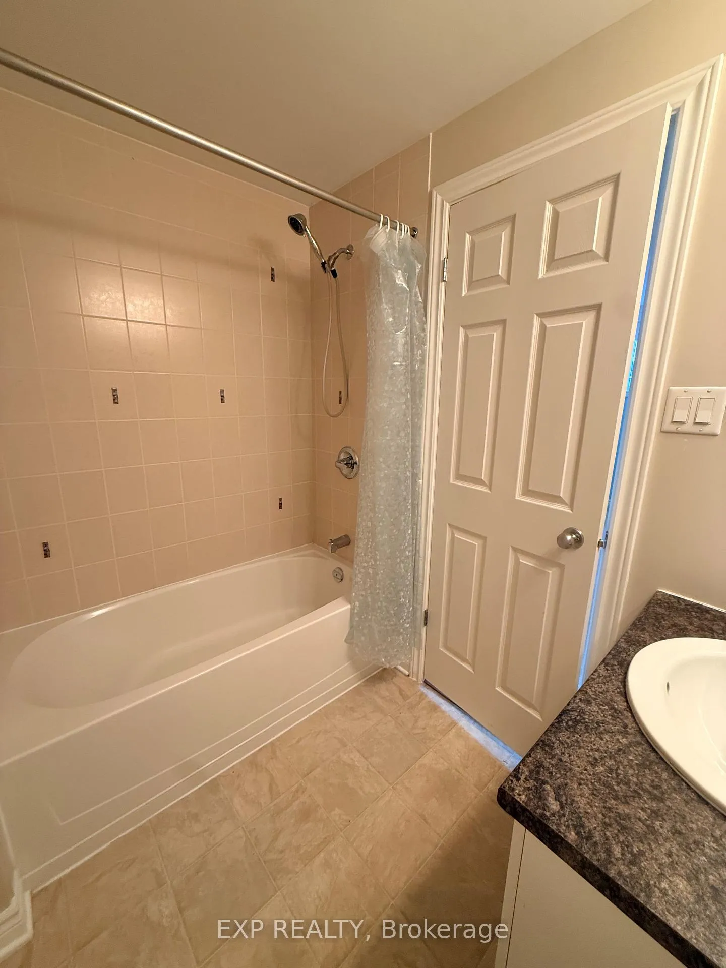 Photo 19 of Unit 50, 265 Paseo Private, Ottawa, Centrepointe — HOMEH