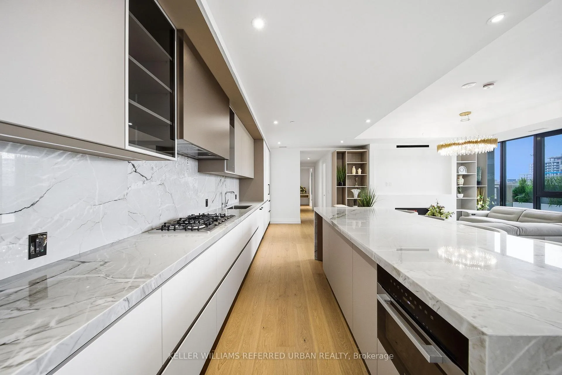 Photo 7 of Unit 607, 2 Forest Hill Road, Toronto, Casa Loma — HOMEH