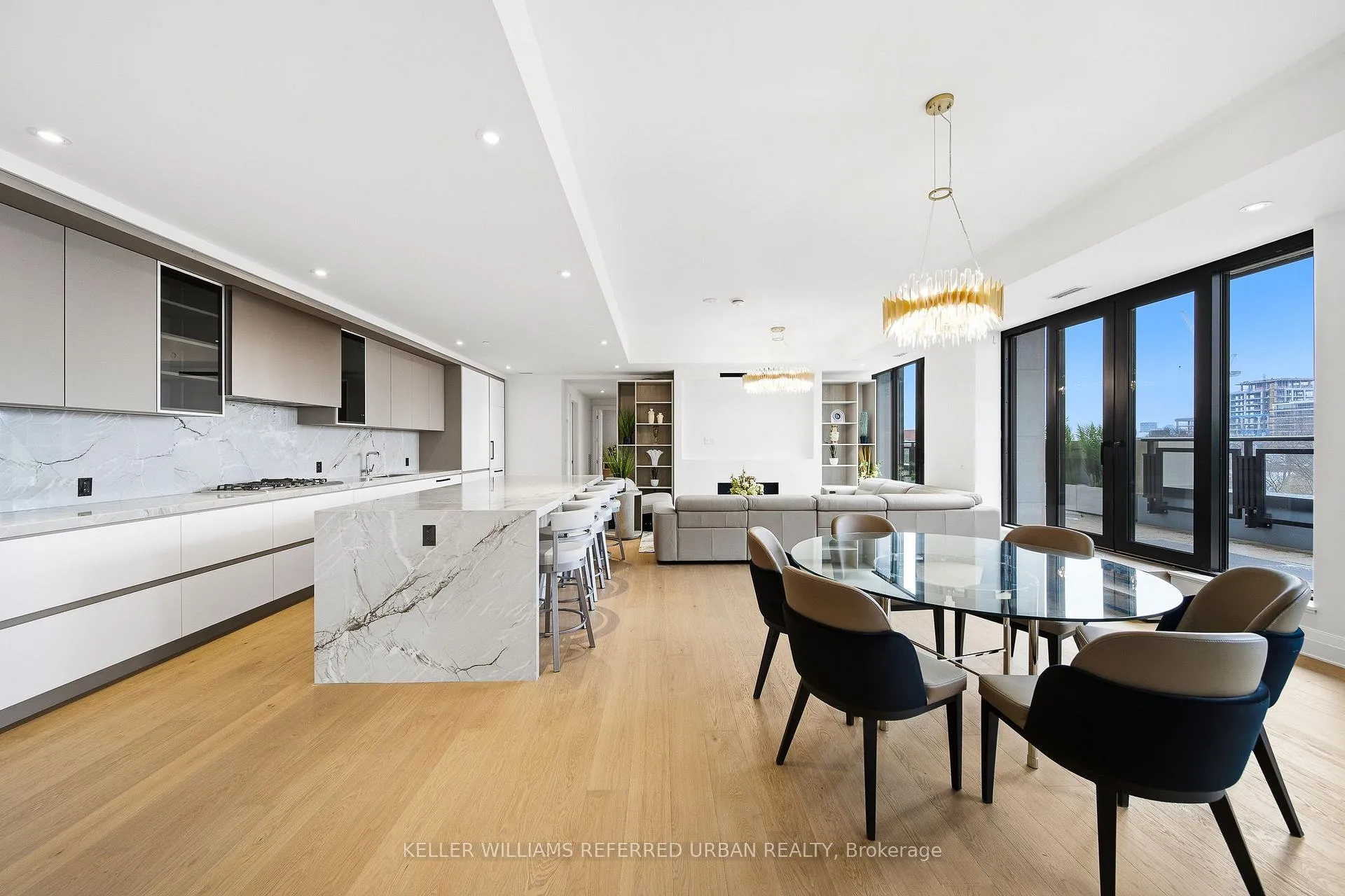 Photo 12 of Unit 607, 2 Forest Hill Road, Toronto, Casa Loma — HOMEH