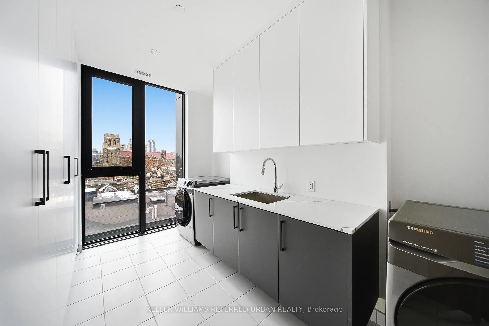 Photo 39 of Unit 607, 2 Forest Hill Road, Toronto, Casa Loma — HOMEH