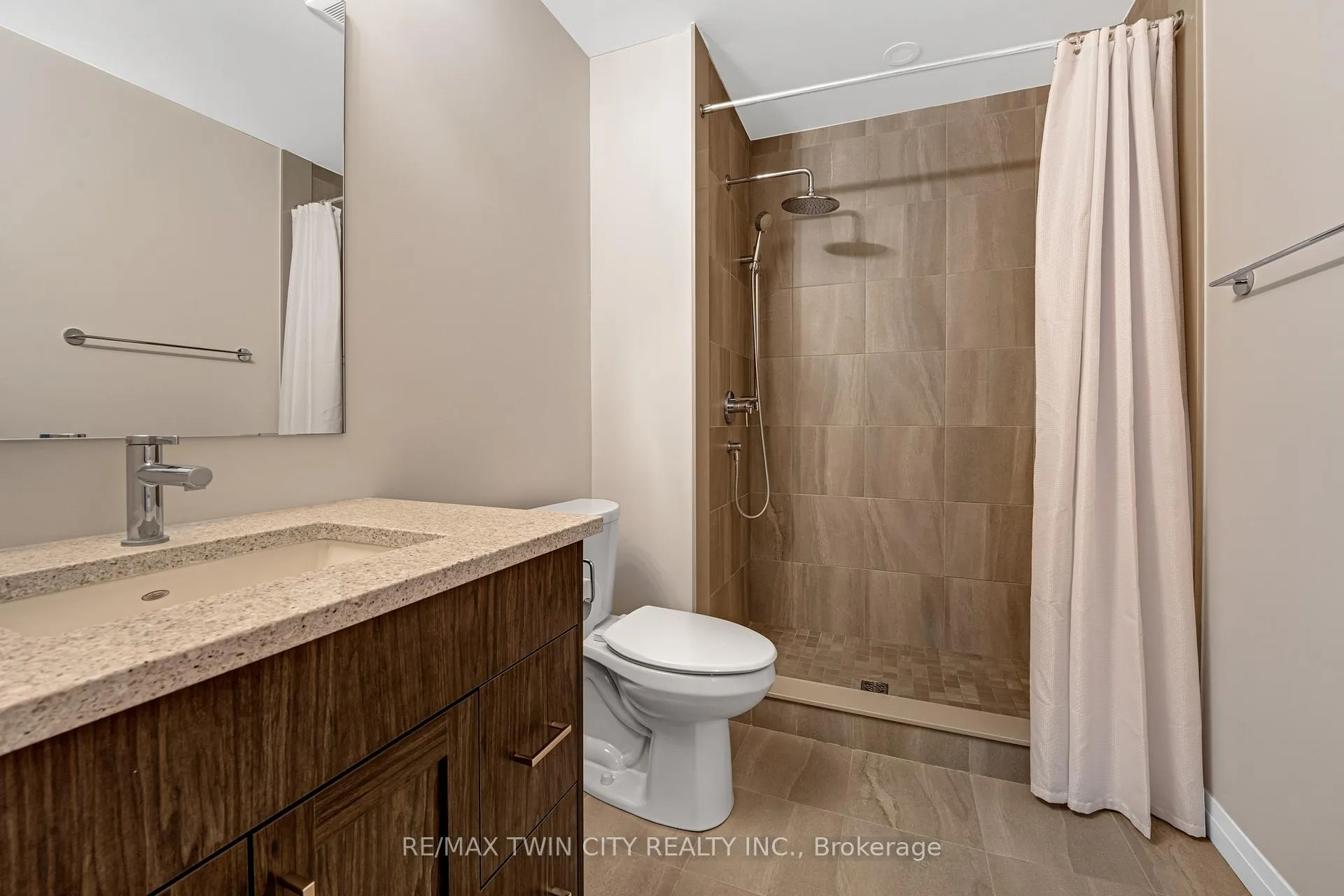 Photo 19 of Unit 24, 143 Elgin Street N, Cambridge — HOMEH