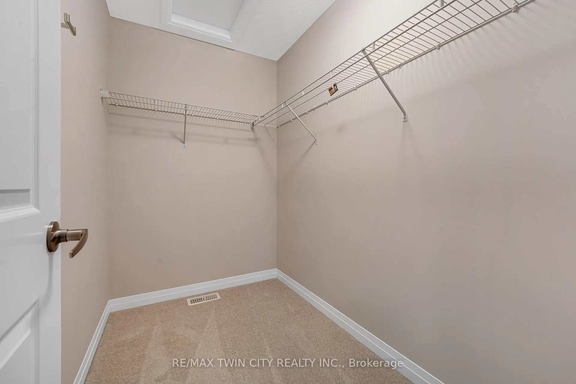 Photo 20 of Unit 24, 143 Elgin Street N, Cambridge — HOMEH