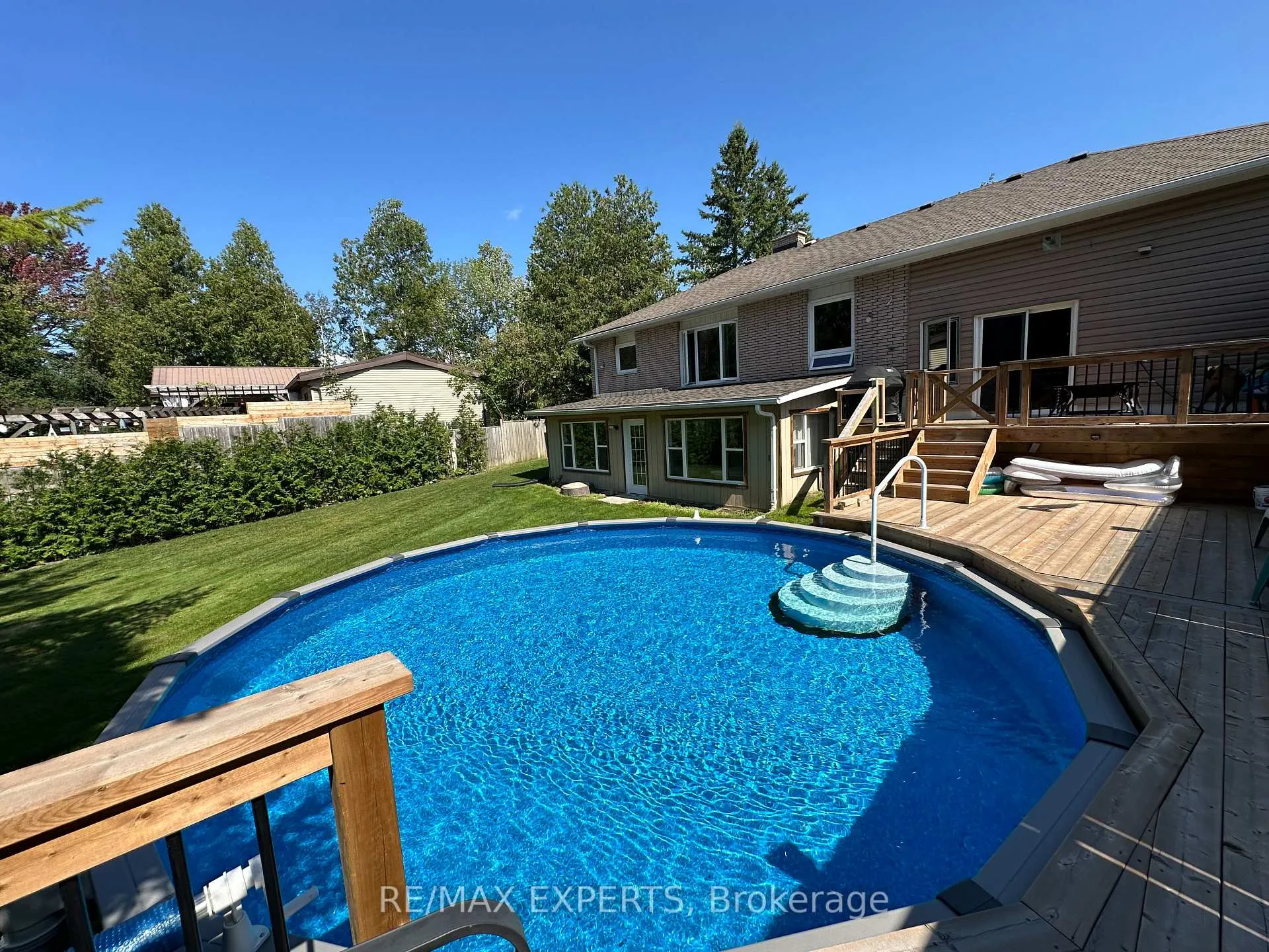 Photo 5 of 6 Otter Cove Road, Georgina, Pefferlaw — HOMEH