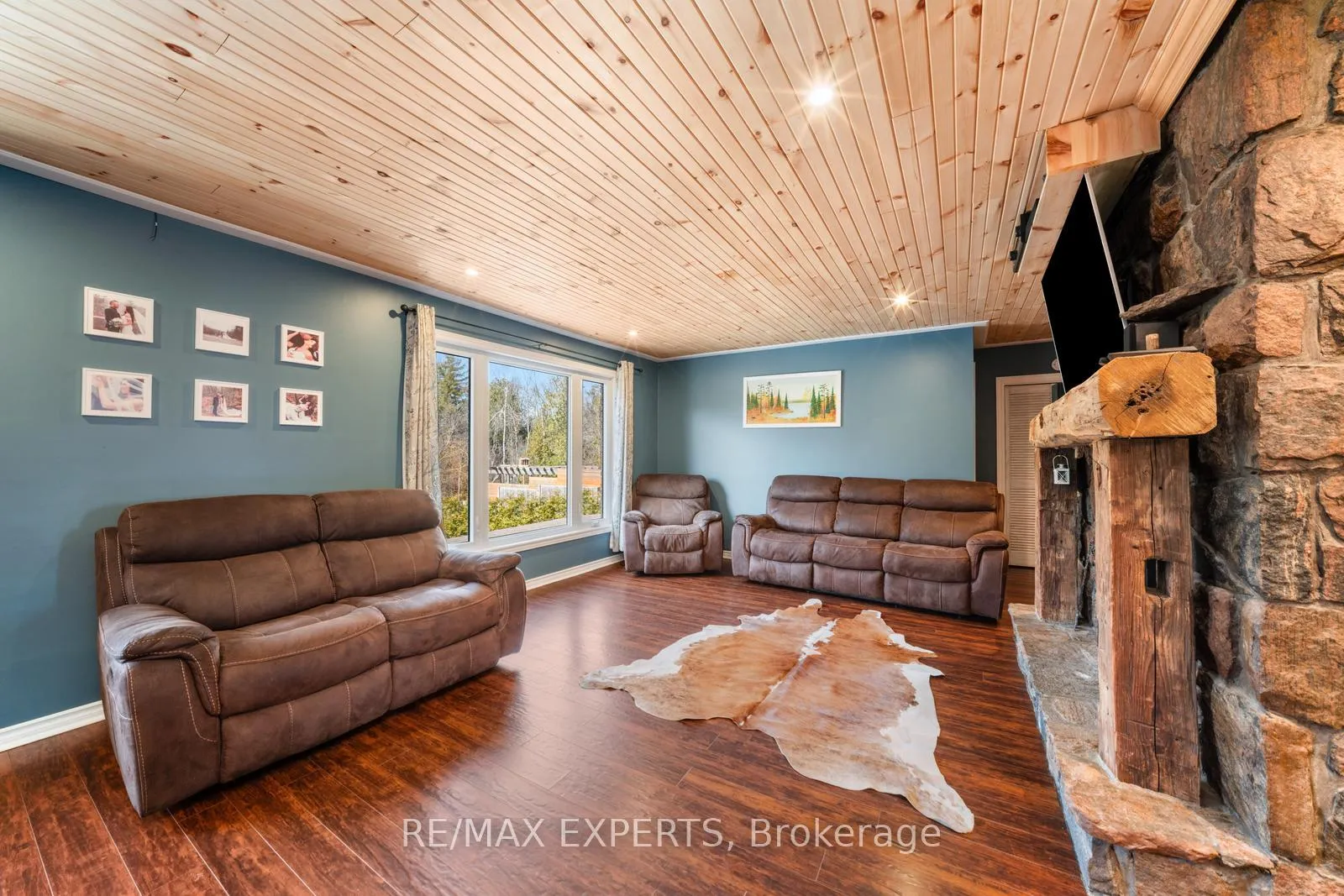Photo 13 of 6 Otter Cove Road, Georgina, Pefferlaw — HOMEH