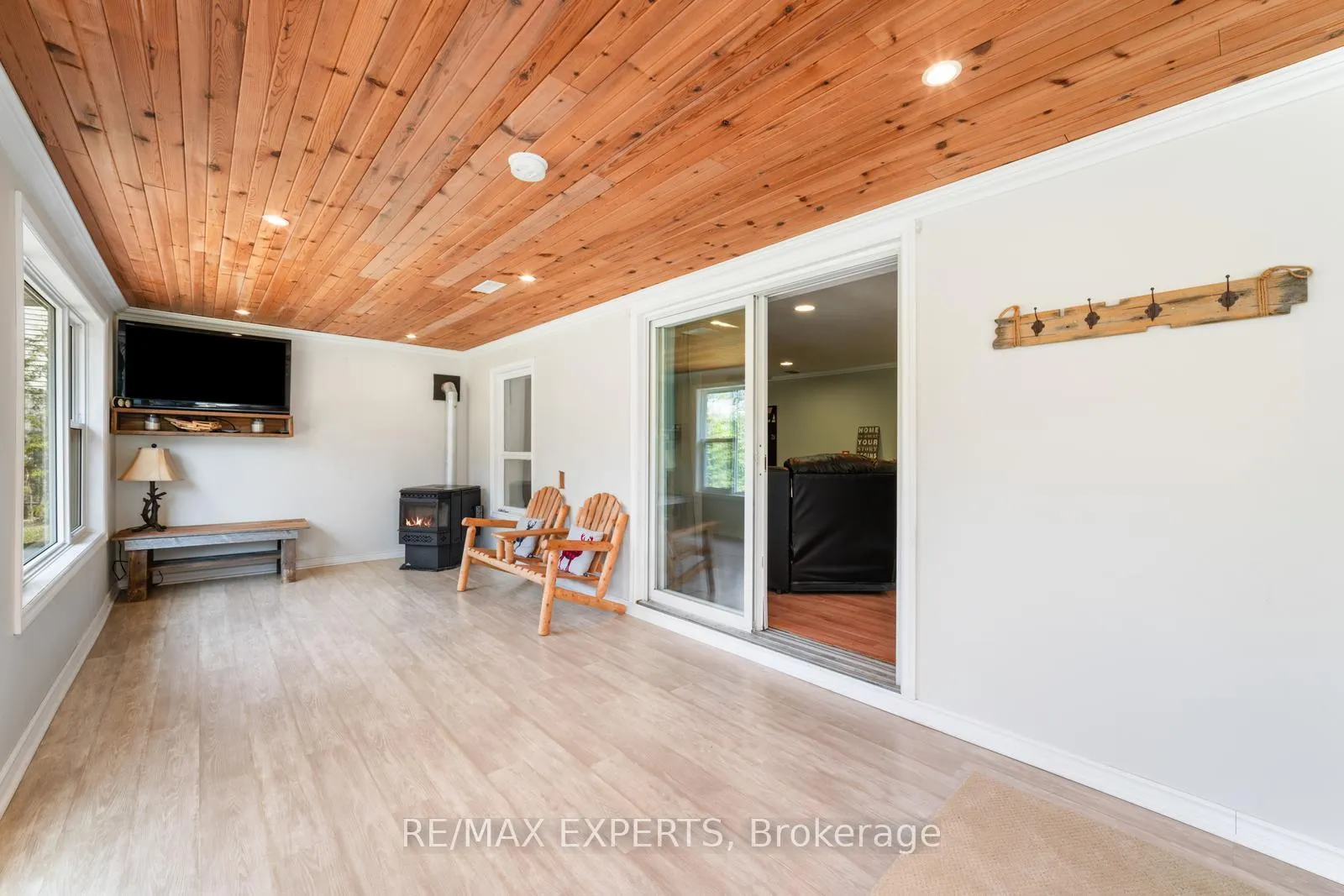 Photo 24 of 6 Otter Cove Road, Georgina, Pefferlaw — HOMEH
