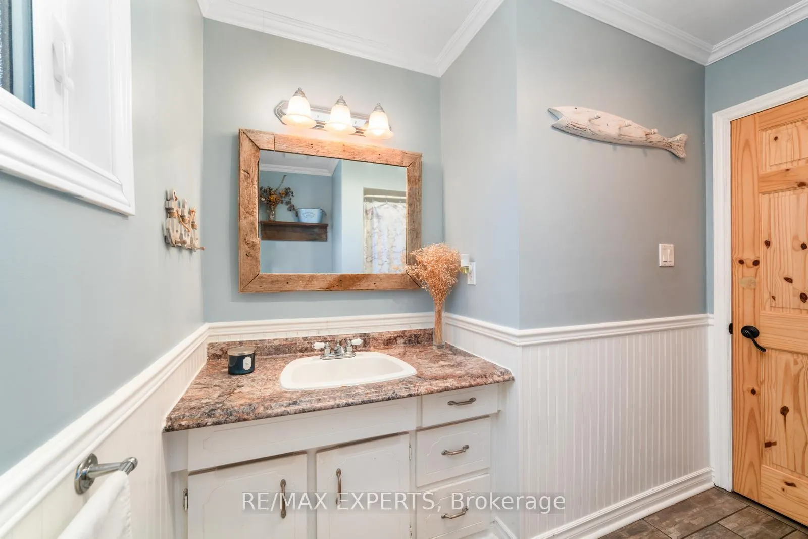 Photo 26 of 6 Otter Cove Road, Georgina, Pefferlaw — HOMEH