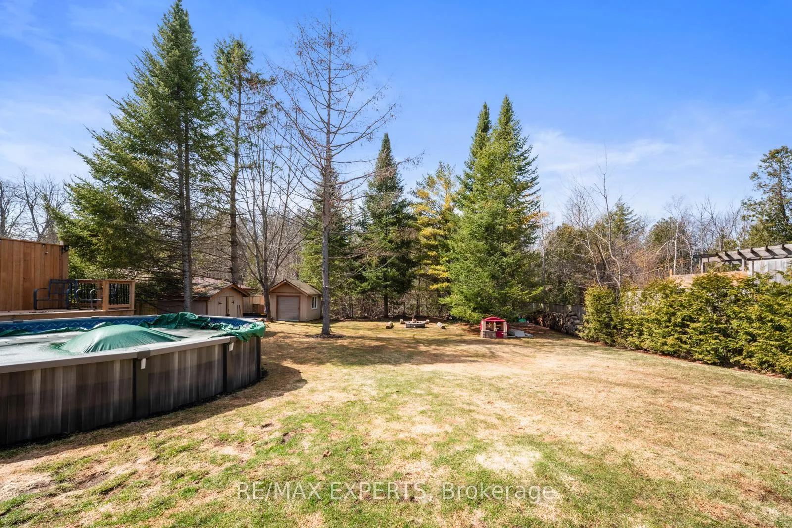 Photo 42 of 6 Otter Cove Road, Georgina, Pefferlaw — HOMEH