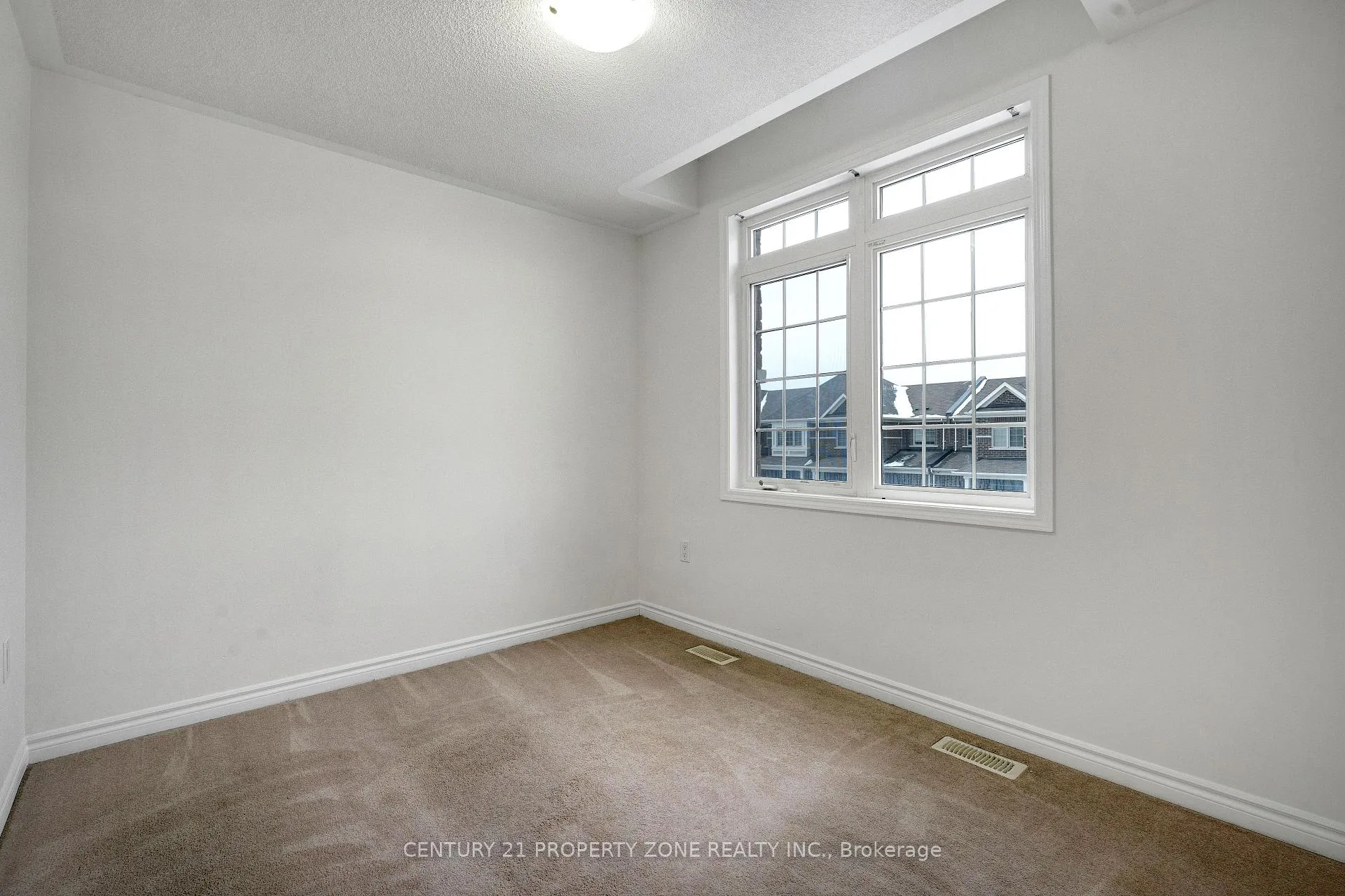 Photo 17 of 13 Boothill Drive N, Brampton, Northwest Brampton — HOMEH