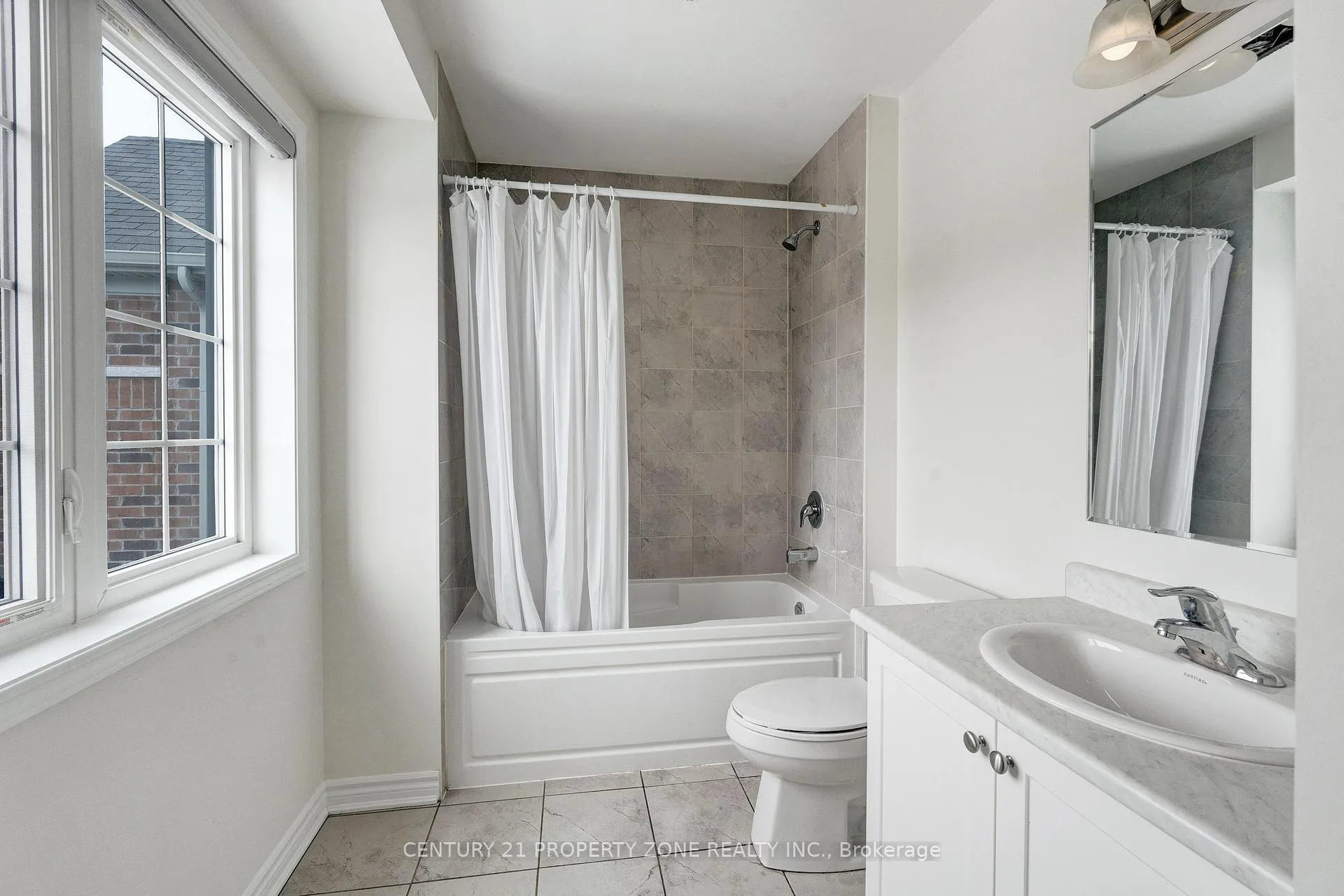 Photo 20 of 13 Boothill Drive N, Brampton, Northwest Brampton — HOMEH