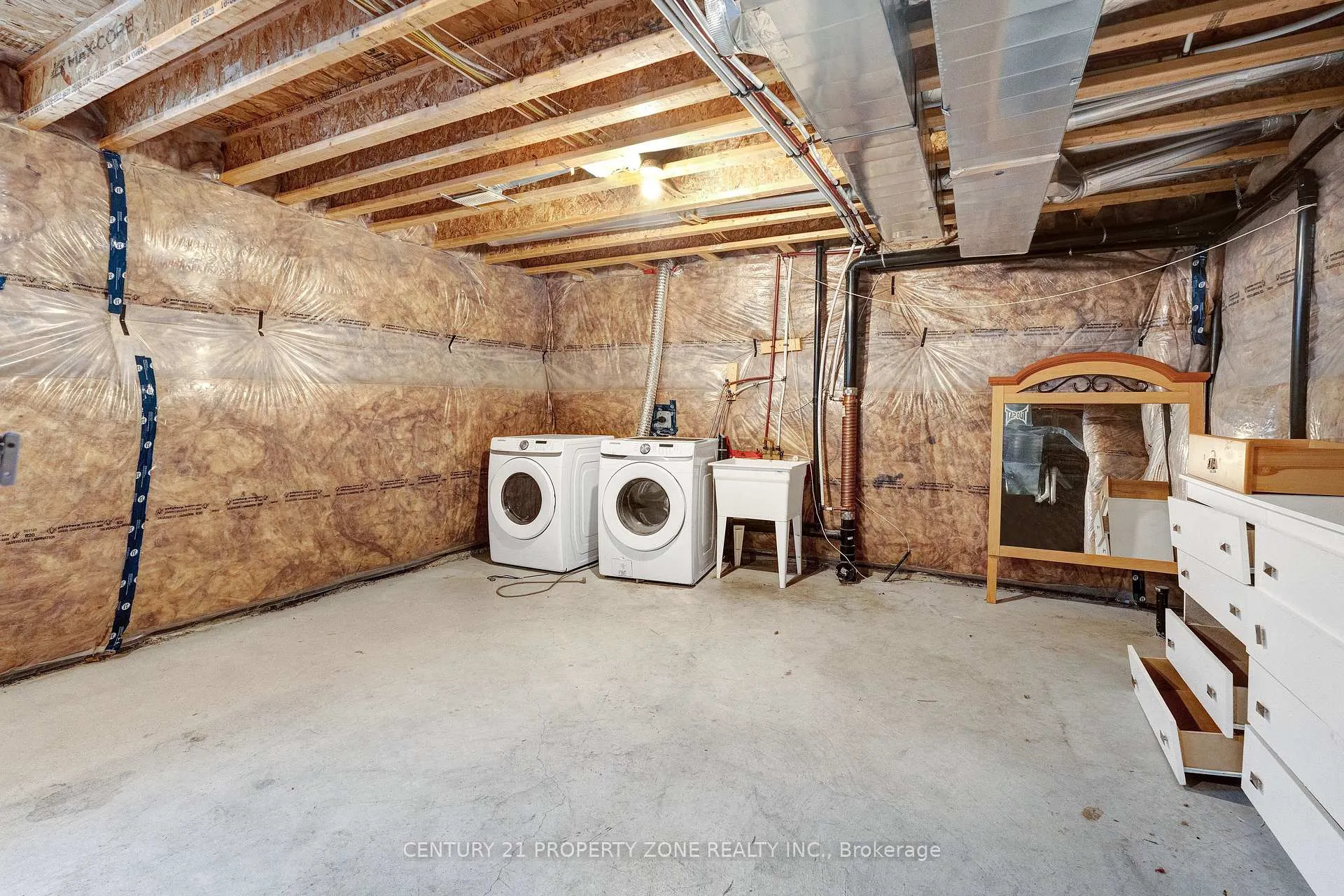 Photo 24 of 13 Boothill Drive N, Brampton, Northwest Brampton — HOMEH