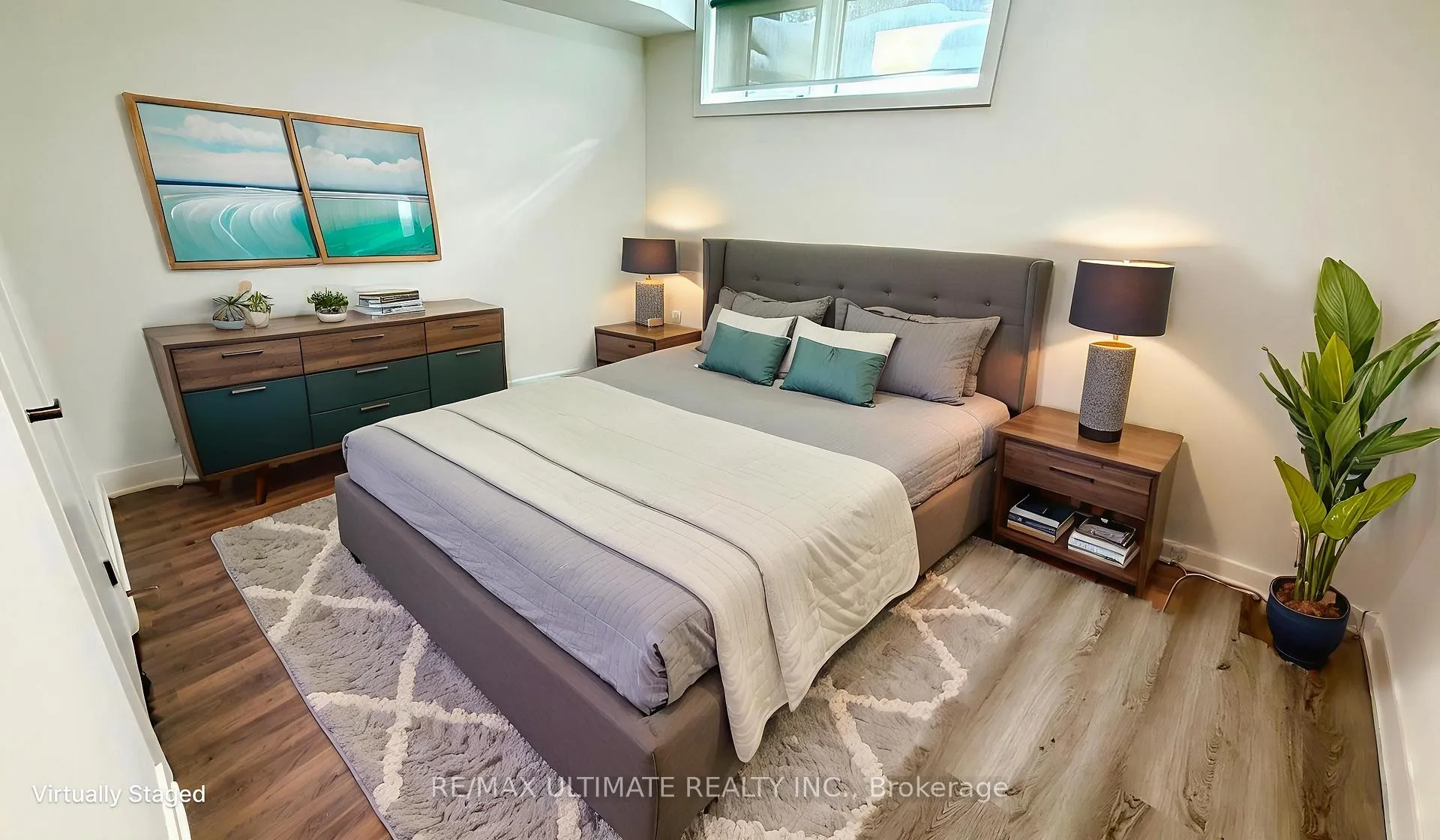Photo 6 of Unit Unit 1, 154 Robina Avenue, Toronto, Oakwood Village — HOMEH