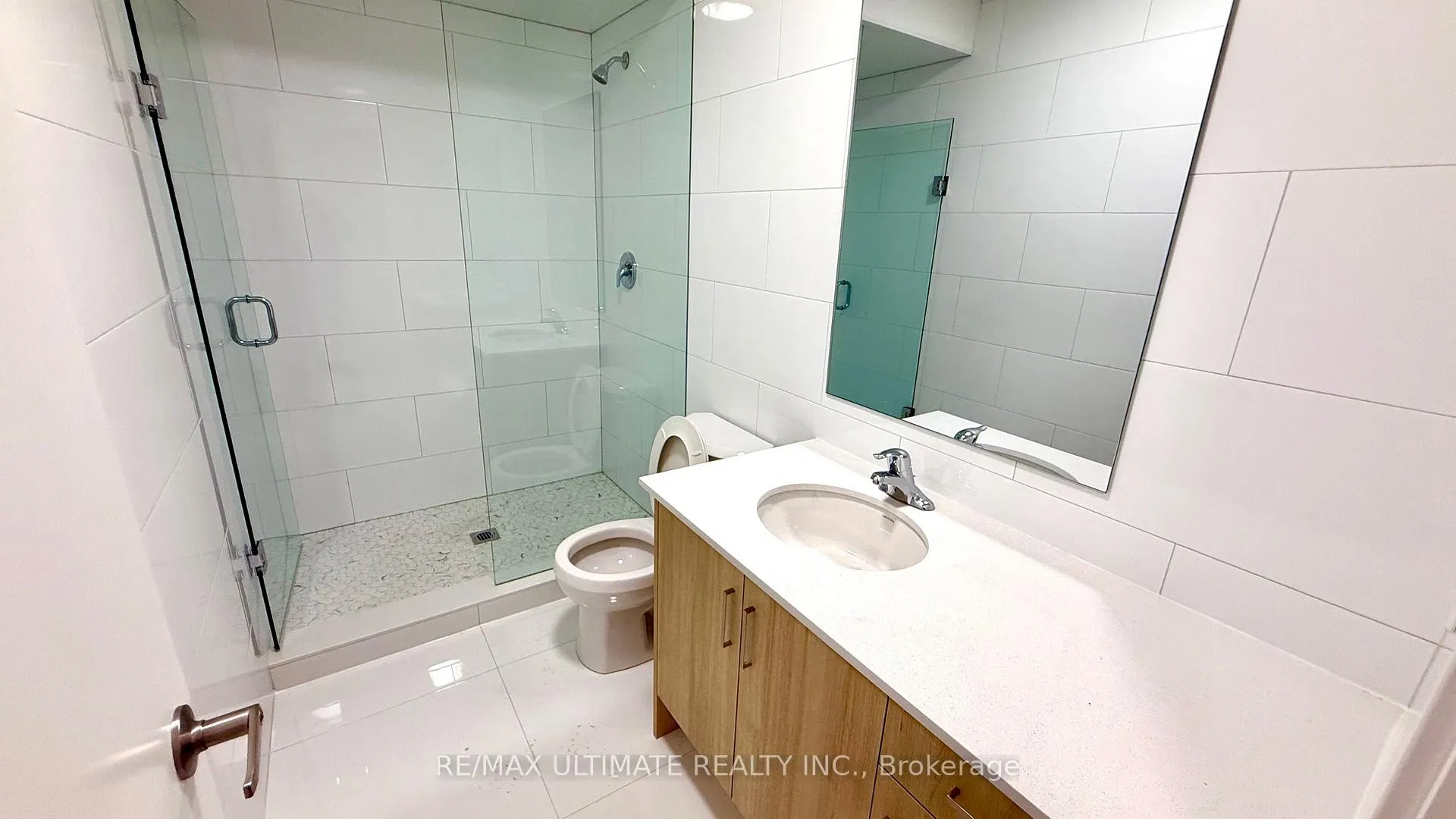 Photo 8 of Unit Unit 1, 154 Robina Avenue, Toronto, Oakwood Village — HOMEH