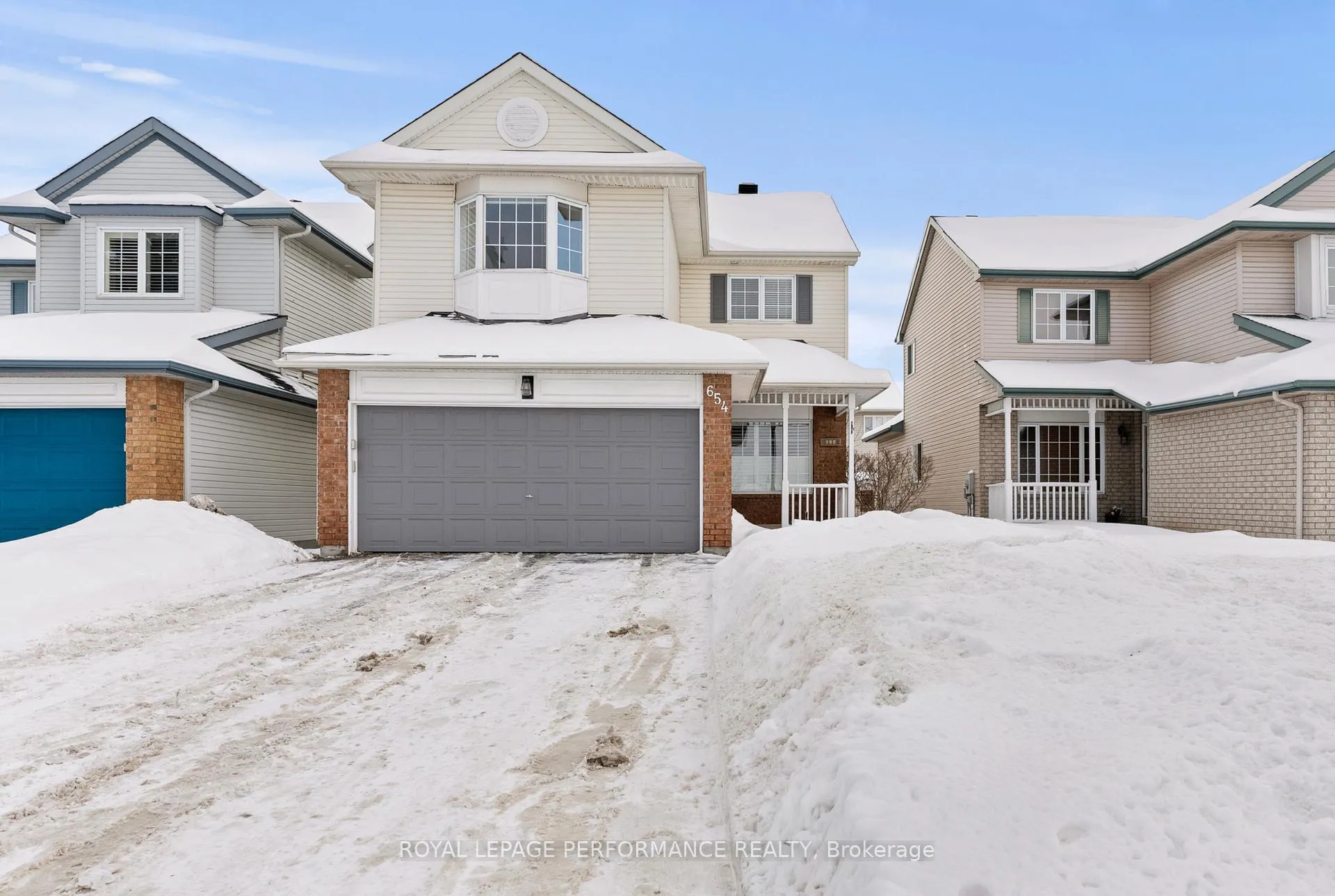 Photo 2 of 654 Valin Street, Ottawa, Fallingbrook/Gardenway South — HOMEH