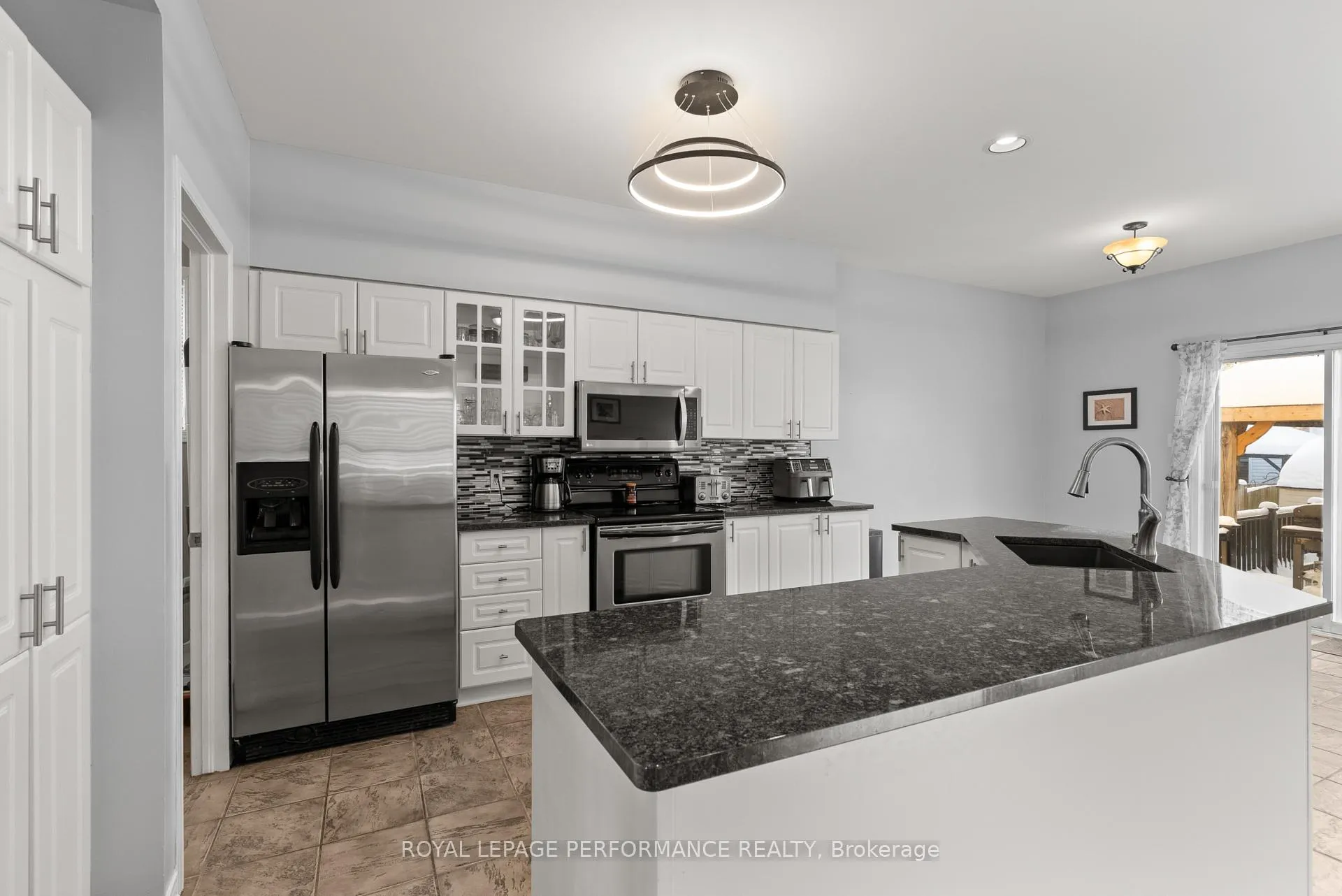 Photo 12 of 654 Valin Street, Ottawa, Fallingbrook/Gardenway South — HOMEH