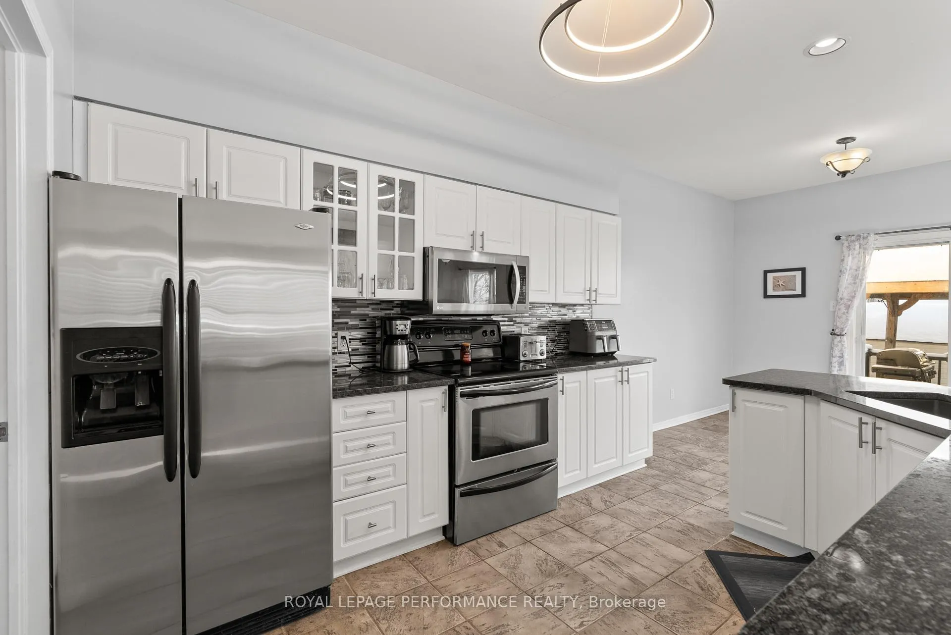 Photo 14 of 654 Valin Street, Ottawa, Fallingbrook/Gardenway South — HOMEH