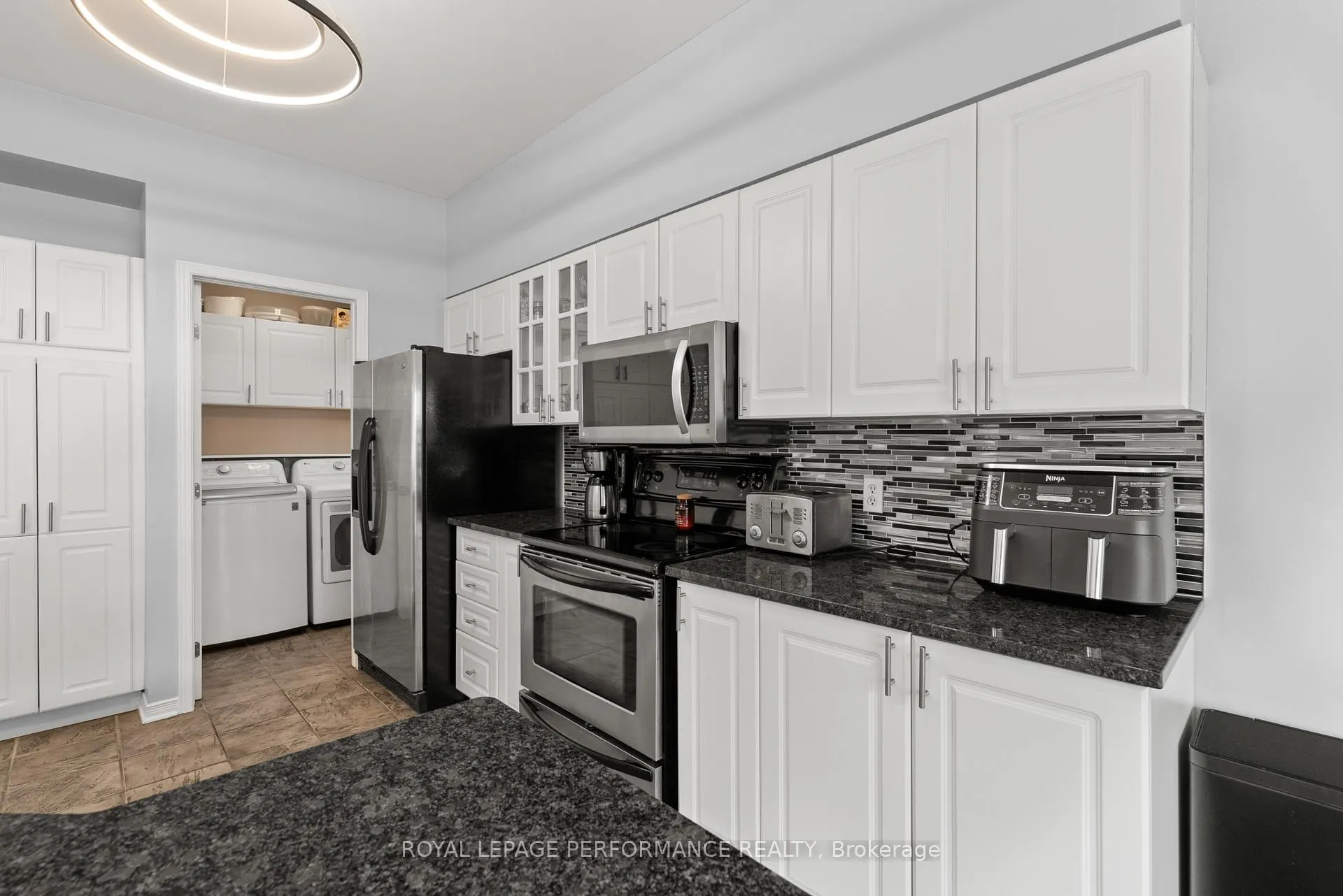 Photo 15 of 654 Valin Street, Ottawa, Fallingbrook/Gardenway South — HOMEH