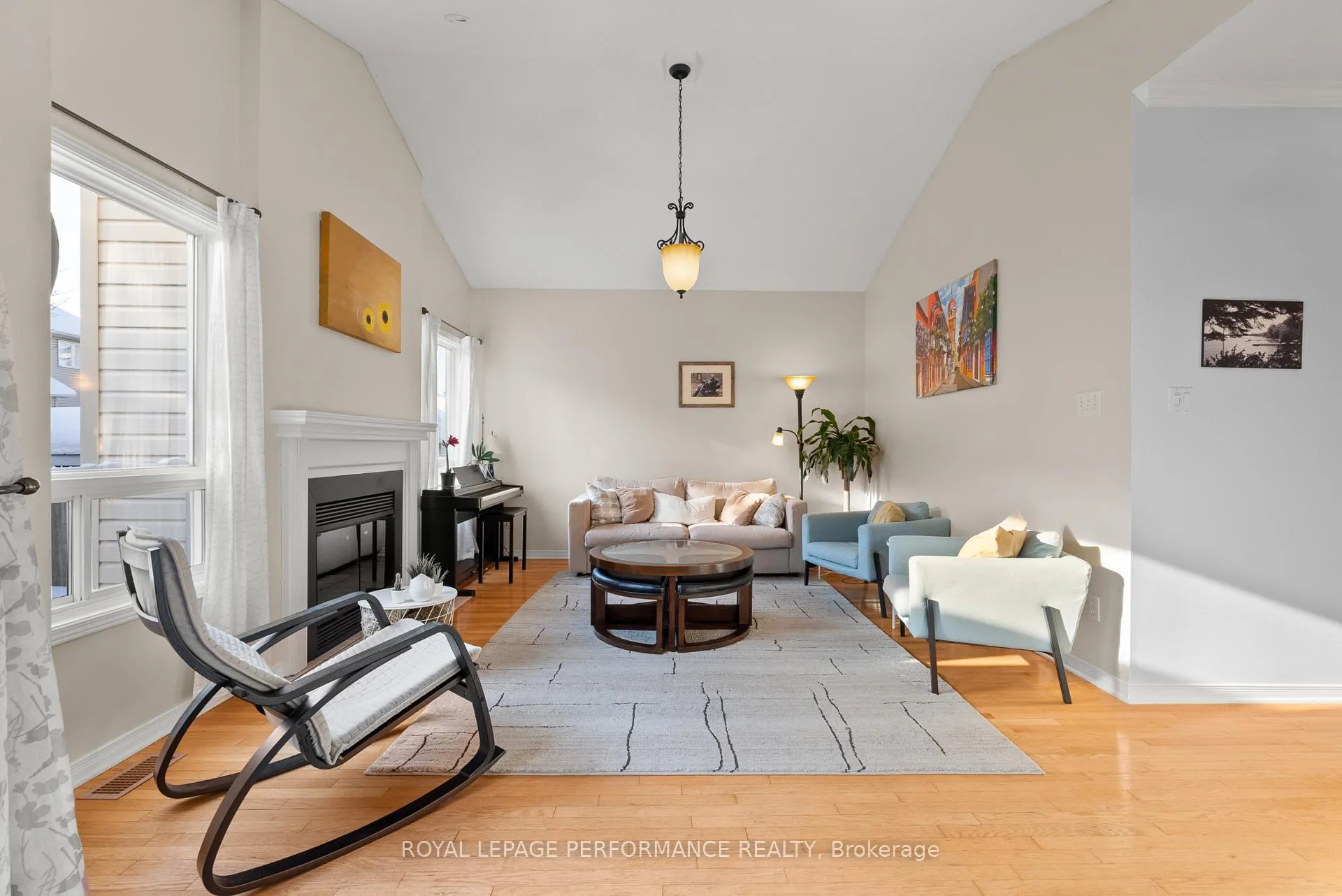 Photo 19 of 654 Valin Street, Ottawa, Fallingbrook/Gardenway South — HOMEH