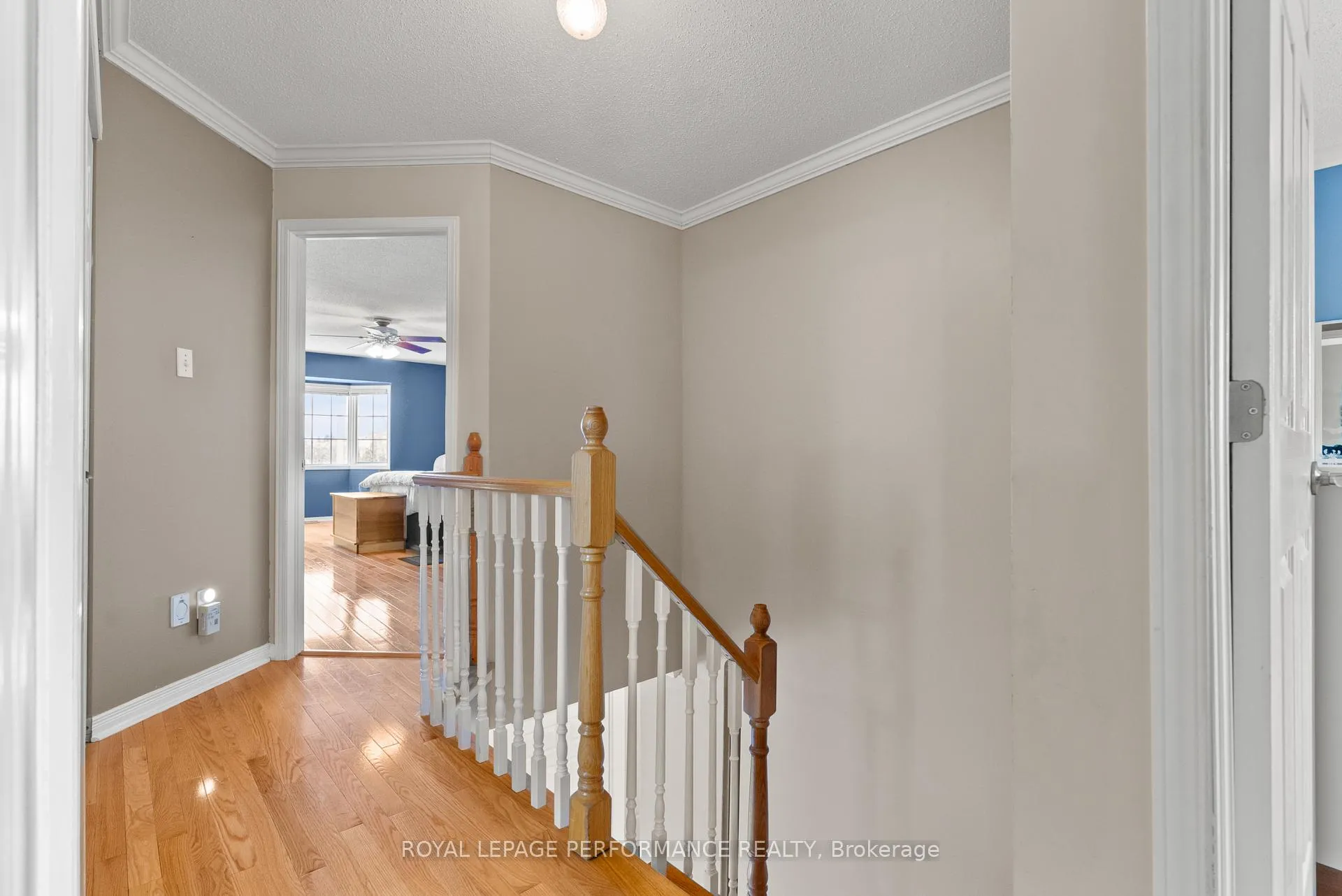 Photo 23 of 654 Valin Street, Ottawa, Fallingbrook/Gardenway South — HOMEH