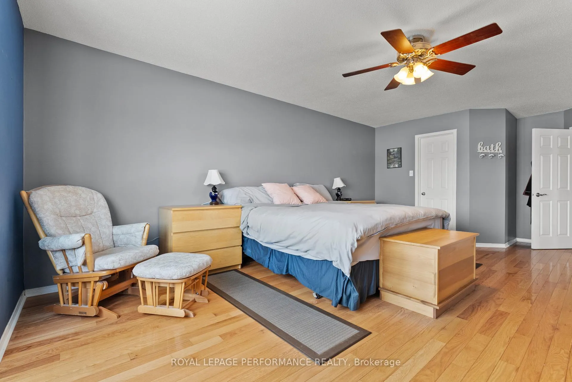 Photo 25 of 654 Valin Street, Ottawa, Fallingbrook/Gardenway South — HOMEH
