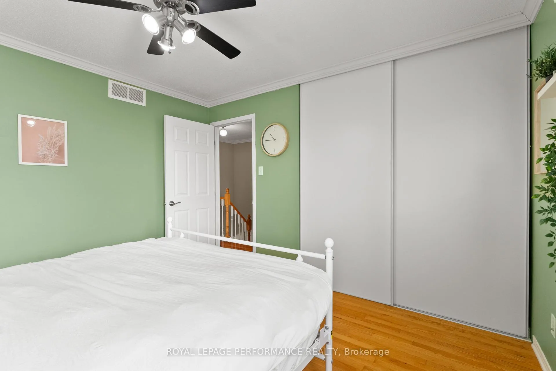 Photo 31 of 654 Valin Street, Ottawa, Fallingbrook/Gardenway South — HOMEH