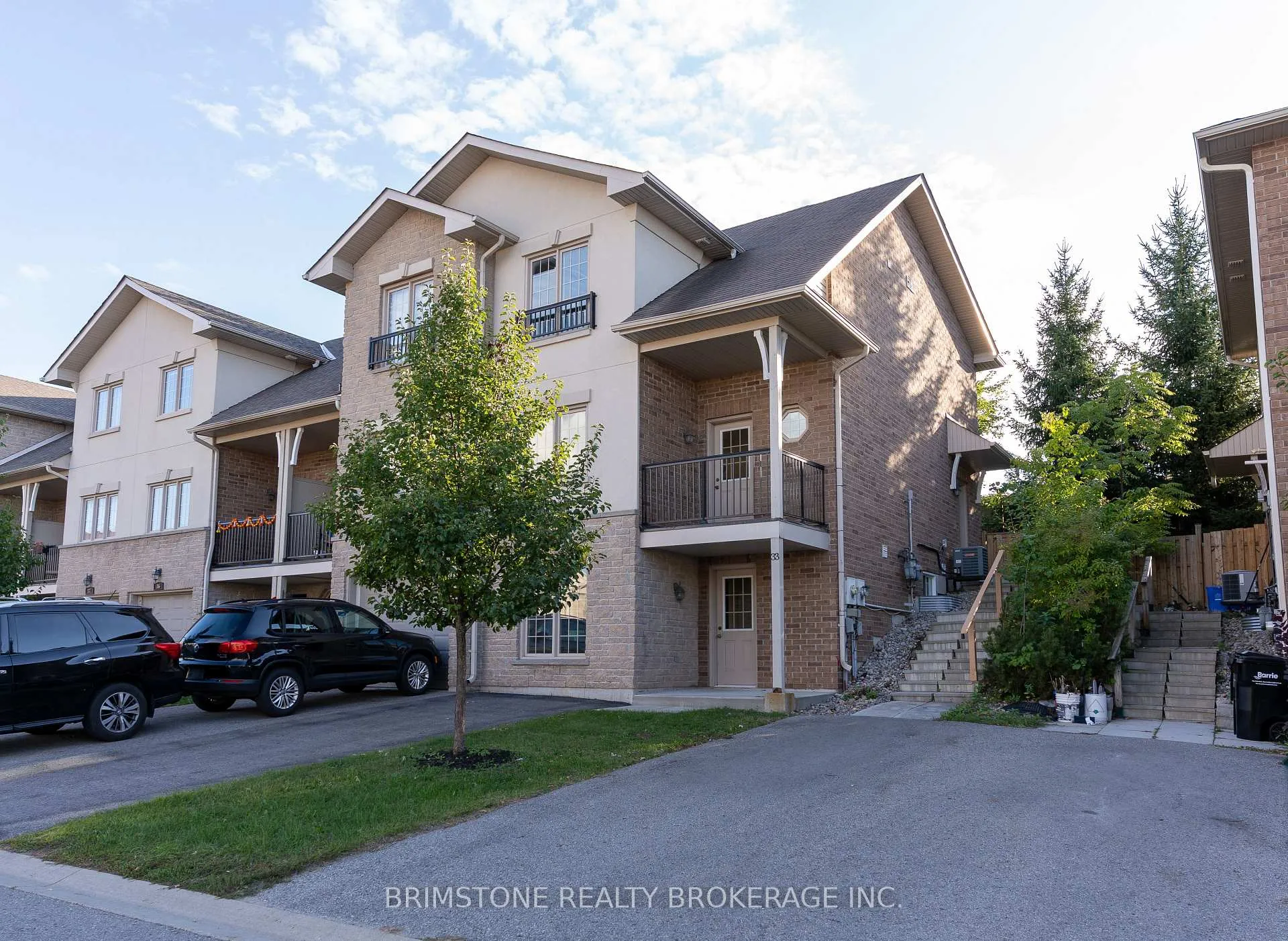 Photo 1 of Unit #33 / #34, 175 Stanley Street, Barrie, East Bayfield — HOMEH