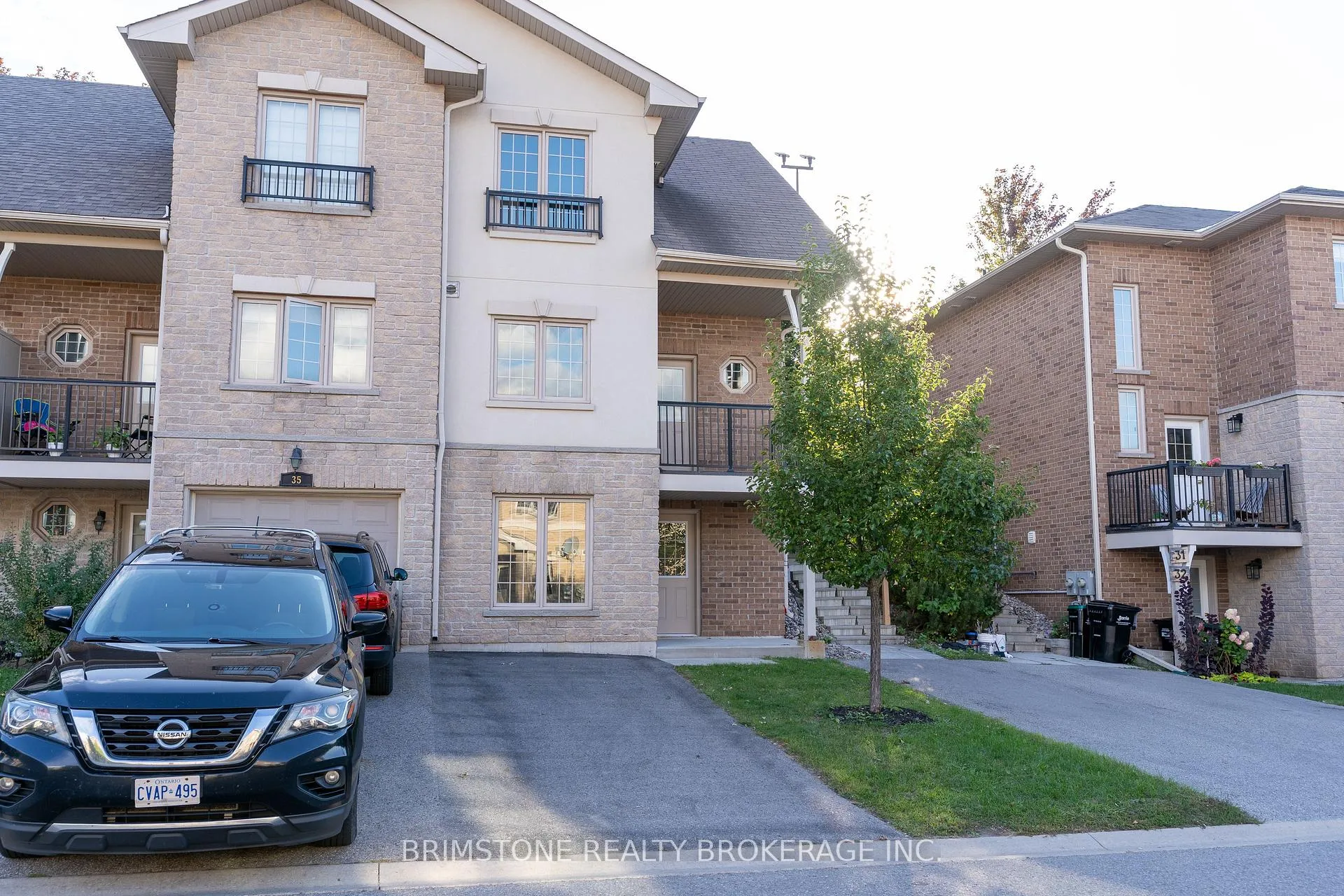 Photo 2 of Unit #33 / #34, 175 Stanley Street, Barrie, East Bayfield — HOMEH