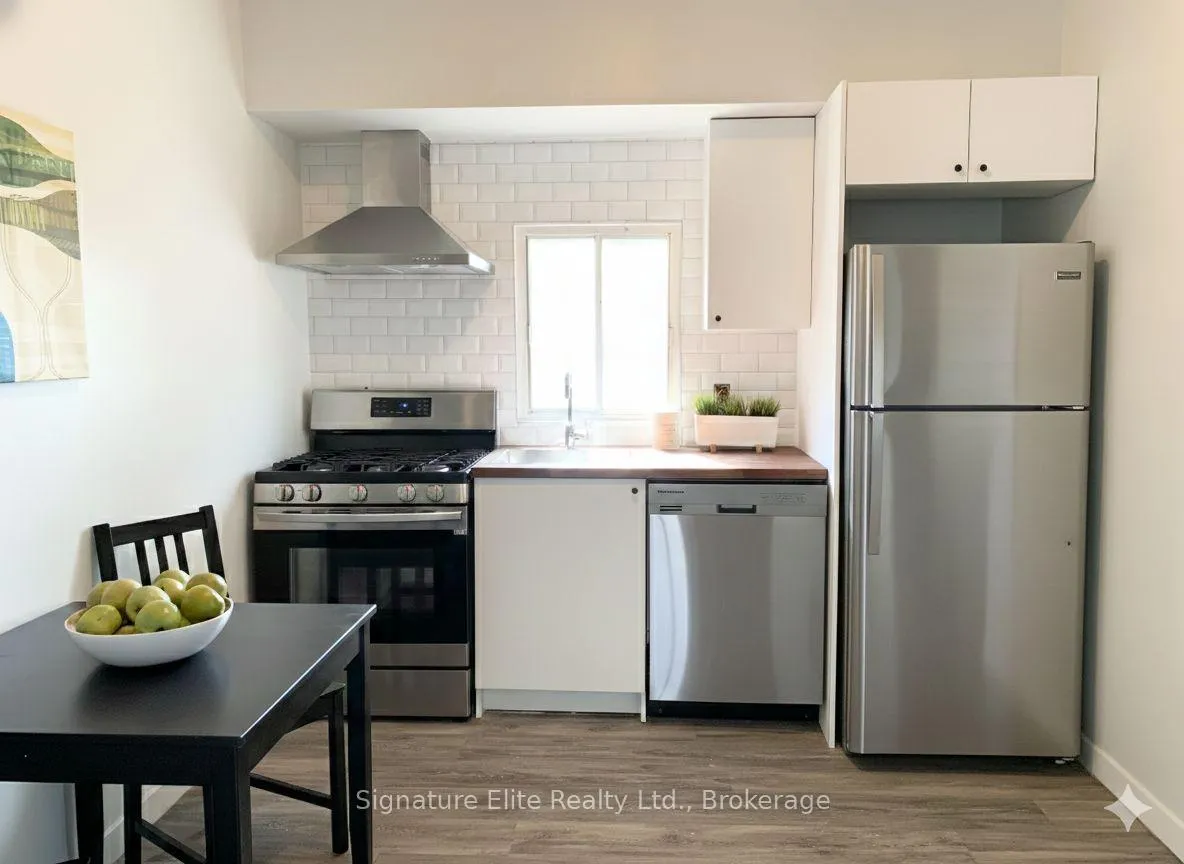 Photo 1 of Unit 1, 4 Pelham Road, St. Catharines, Western Hill — HOMEH