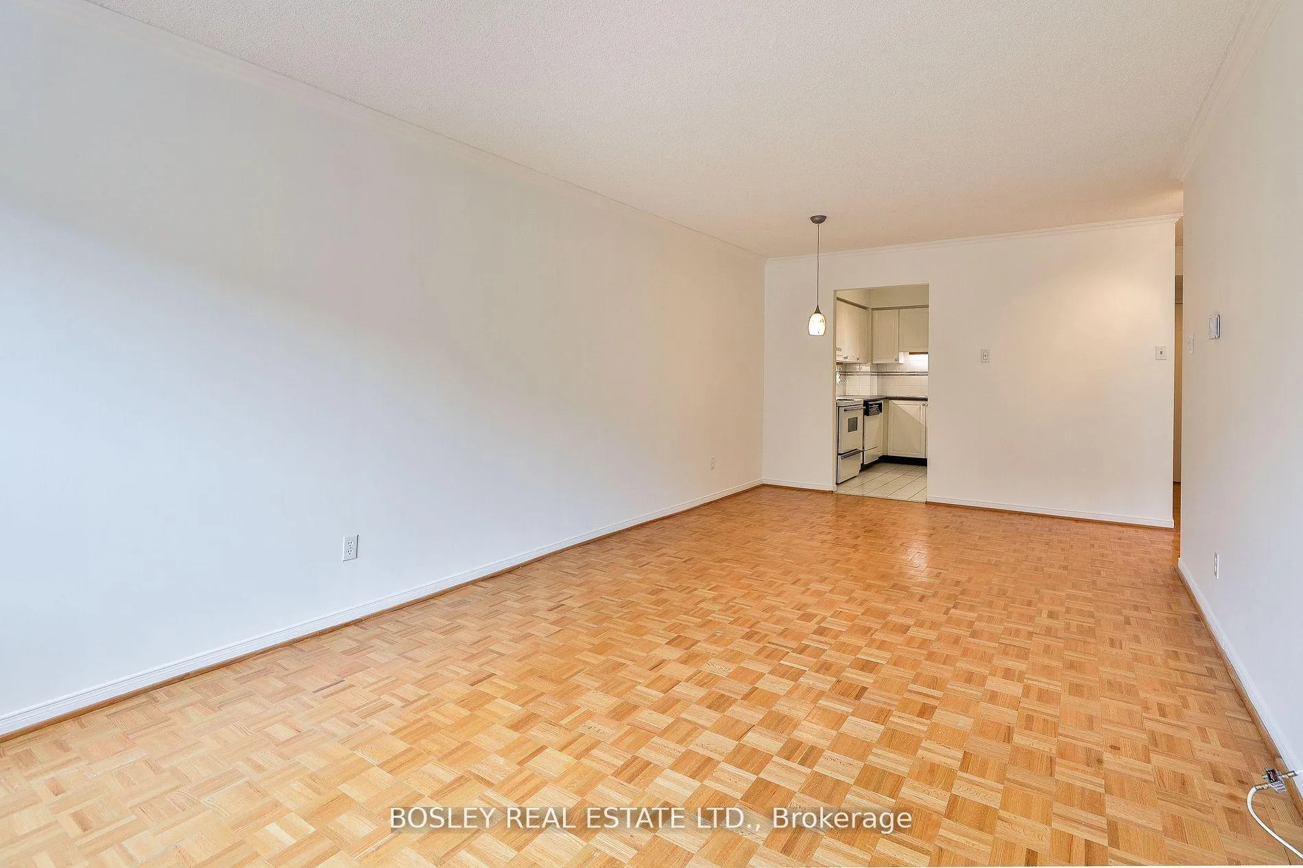 Photo 6 of Unit 306, 928 Millwood Road, Toronto, Leaside — HOMEH