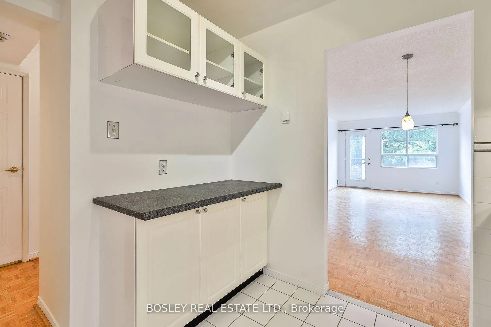 Photo 11 of Unit 306, 928 Millwood Road, Toronto, Leaside — HOMEH