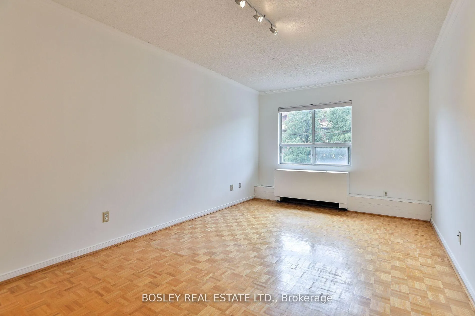 Photo 13 of Unit 306, 928 Millwood Road, Toronto, Leaside — HOMEH